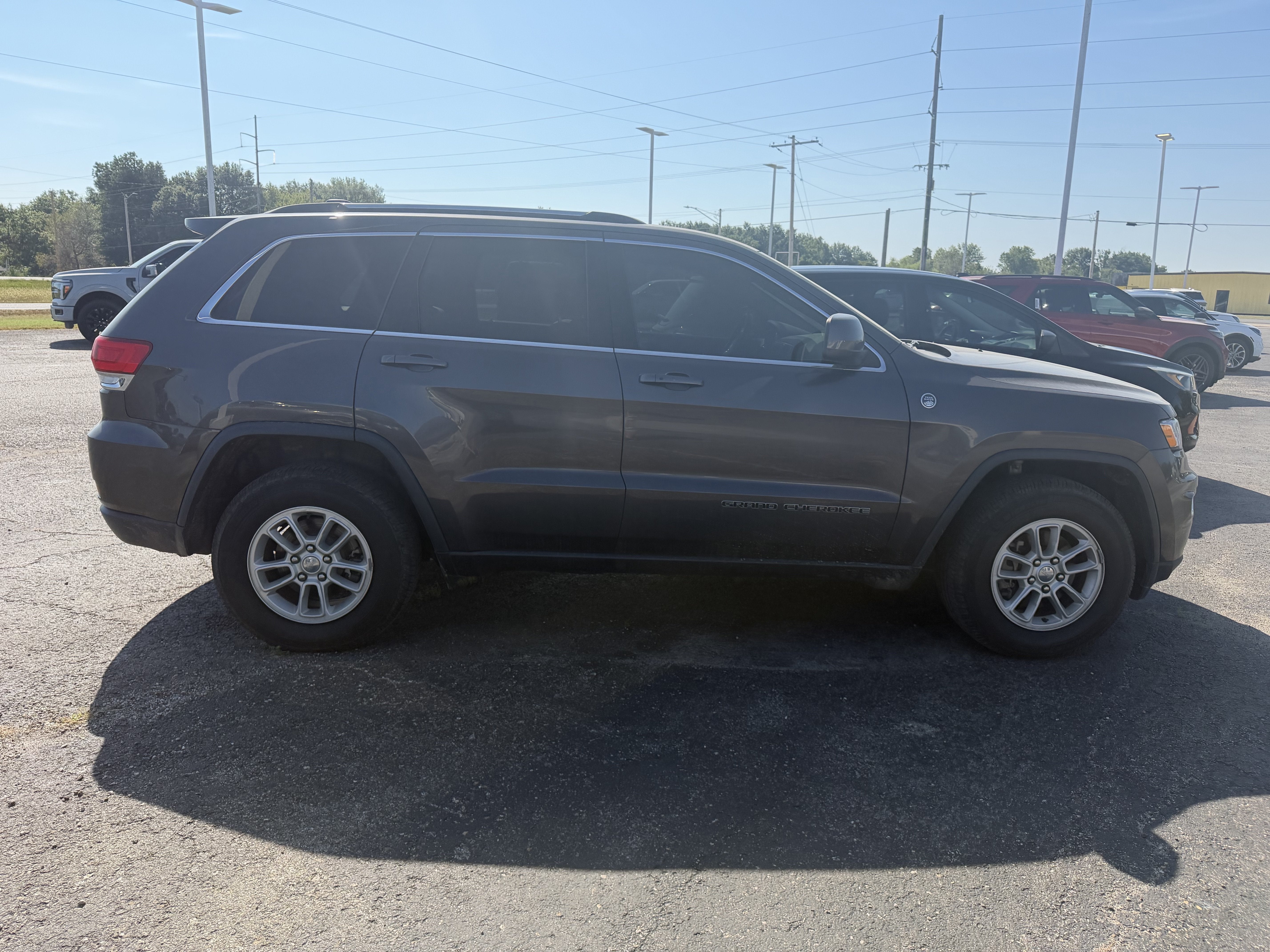 2019 Jeep Grand Cherokee Laredo E