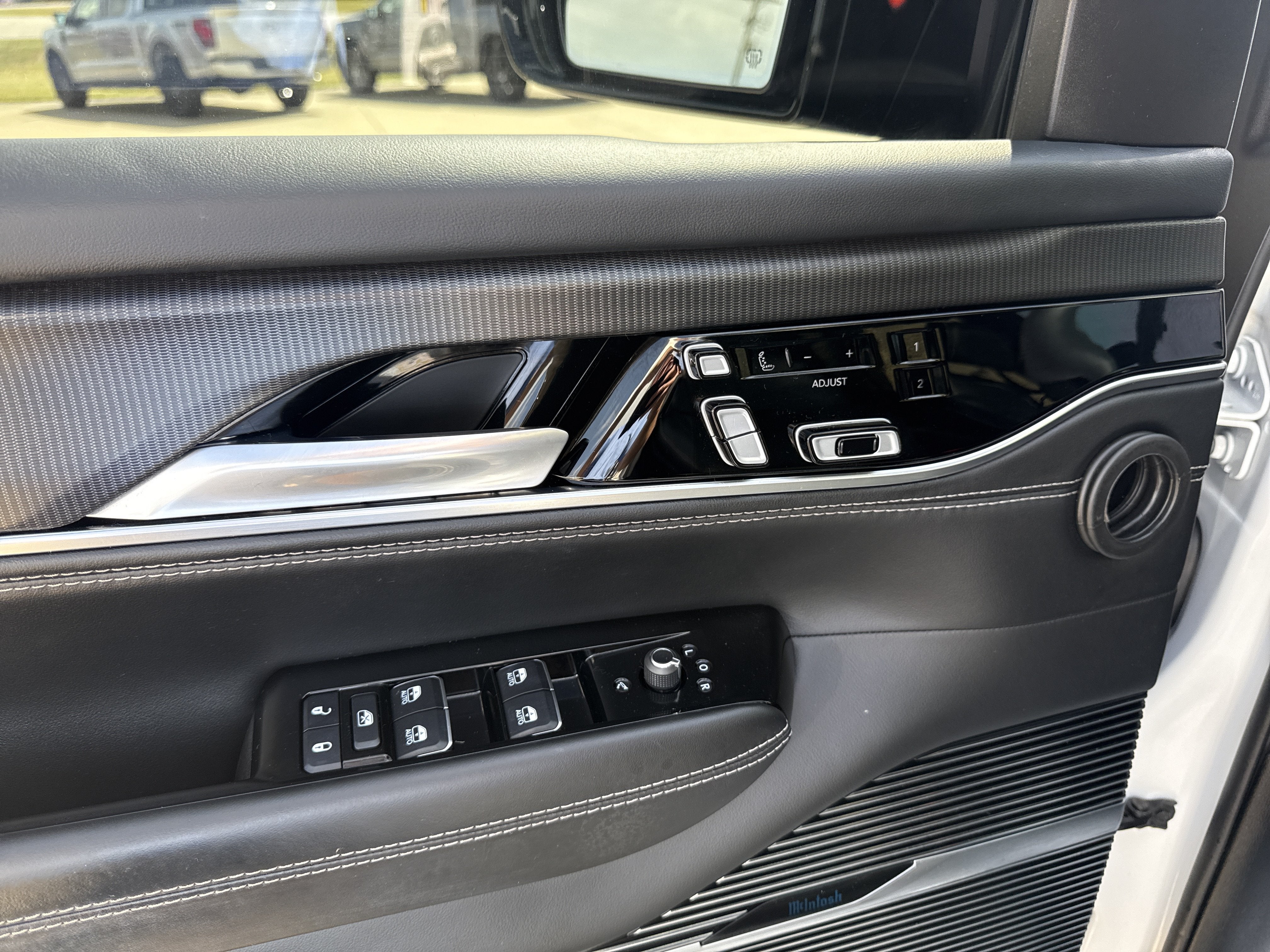 2024 Jeep Grand Wagoneer Series II Obsidian