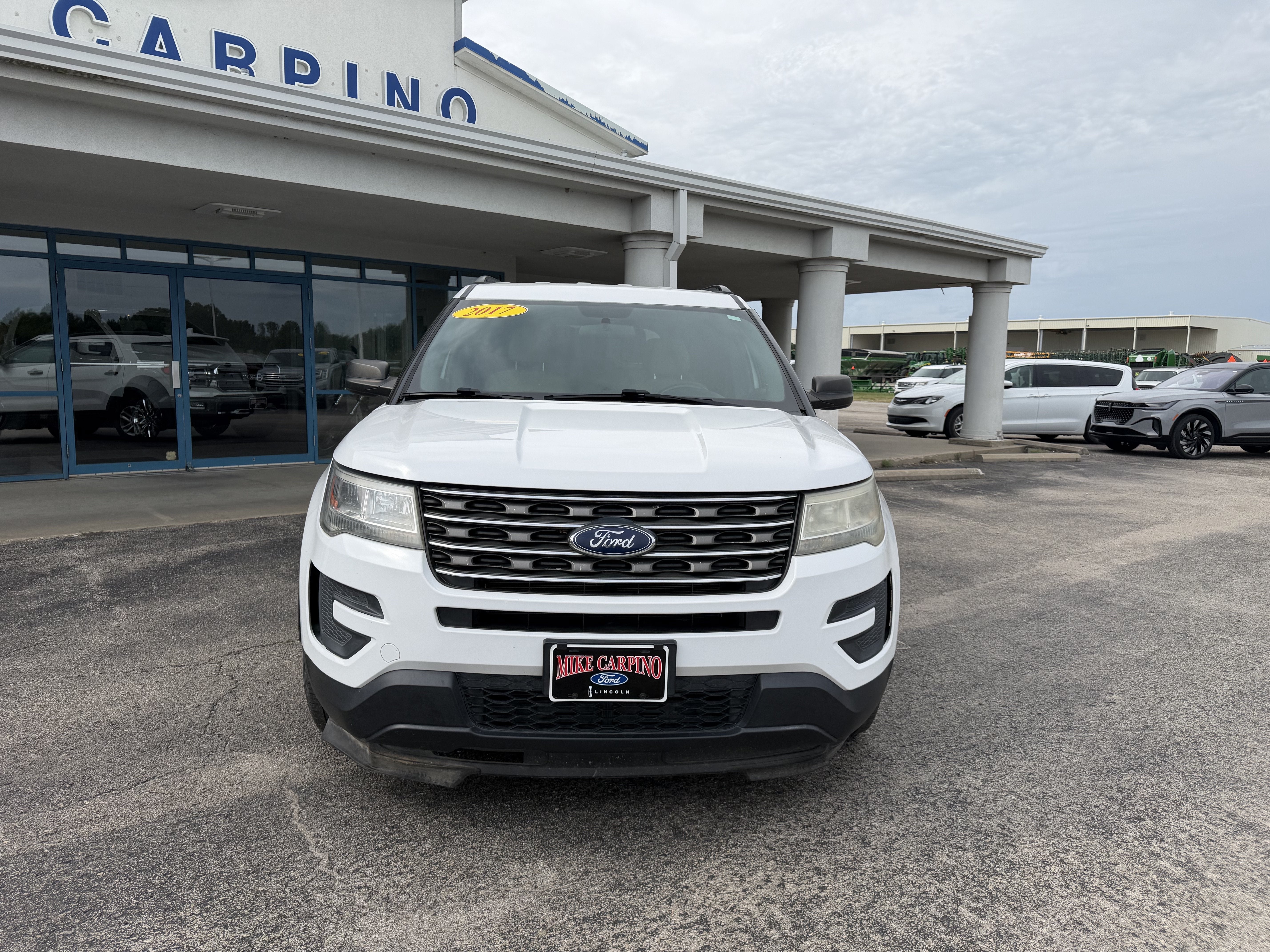 2017 Ford Explorer Base