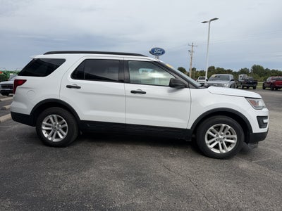 2017 Ford Explorer Base