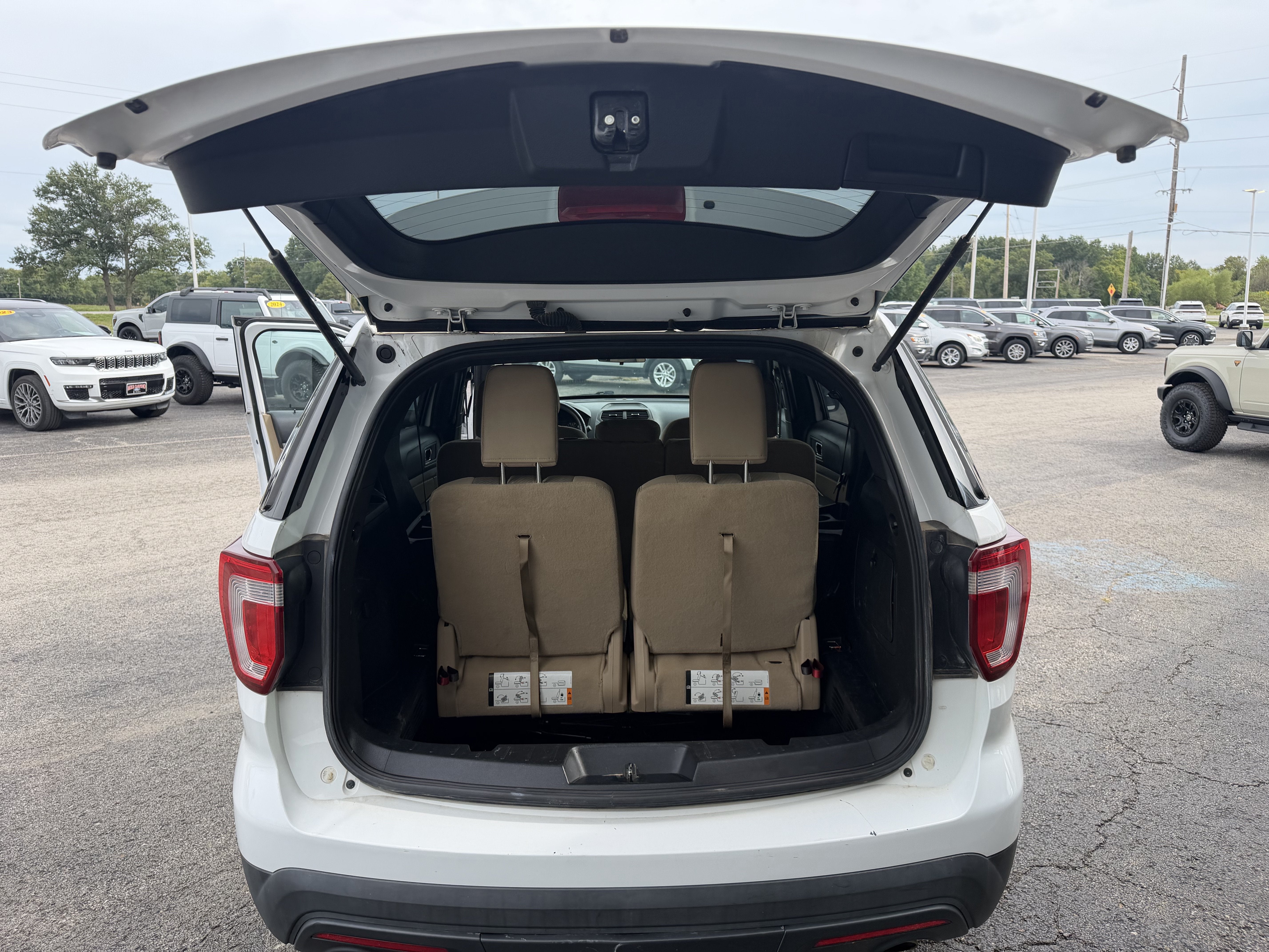 2017 Ford Explorer Base