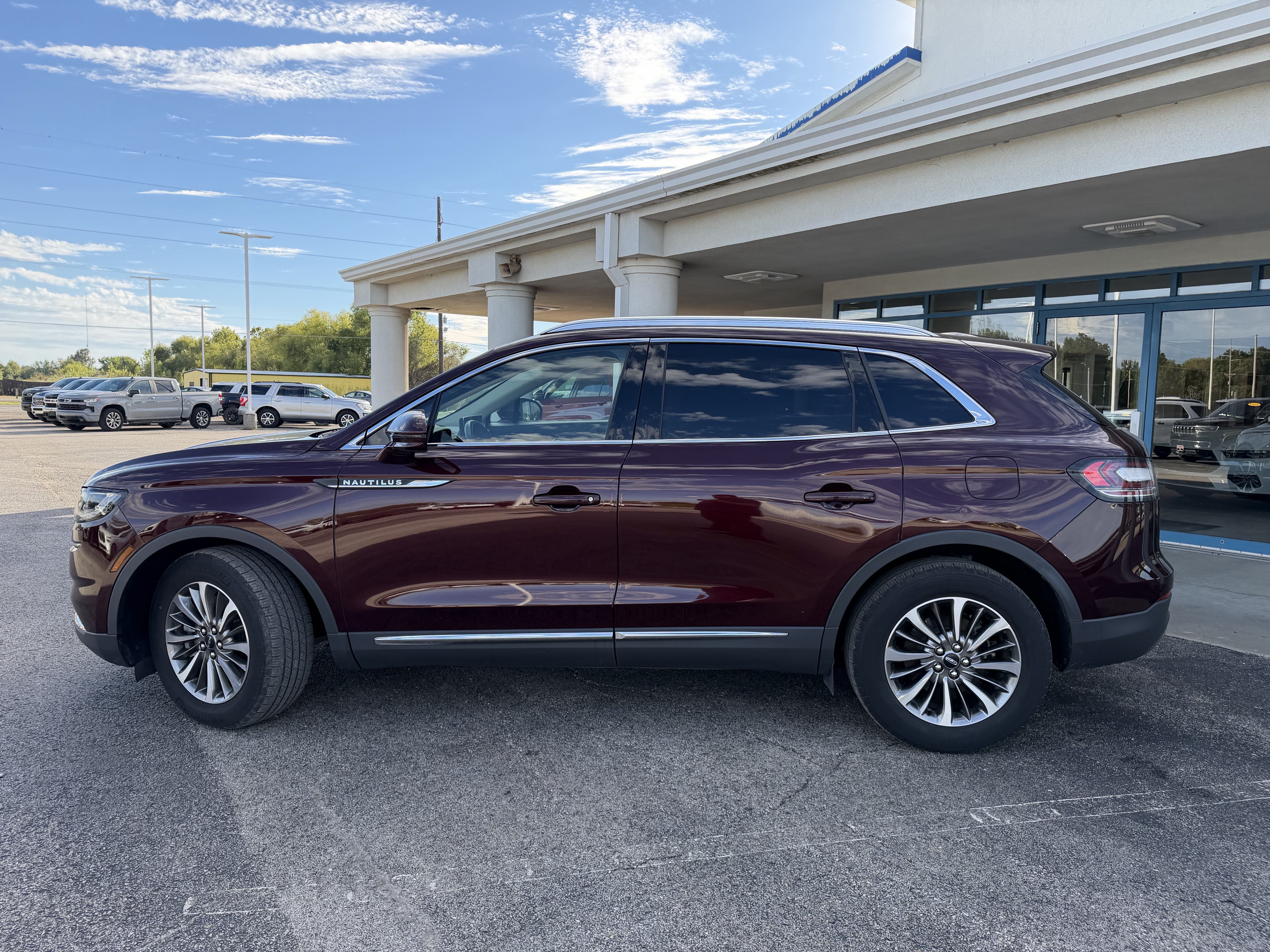 2023 Lincoln Nautilus Standard