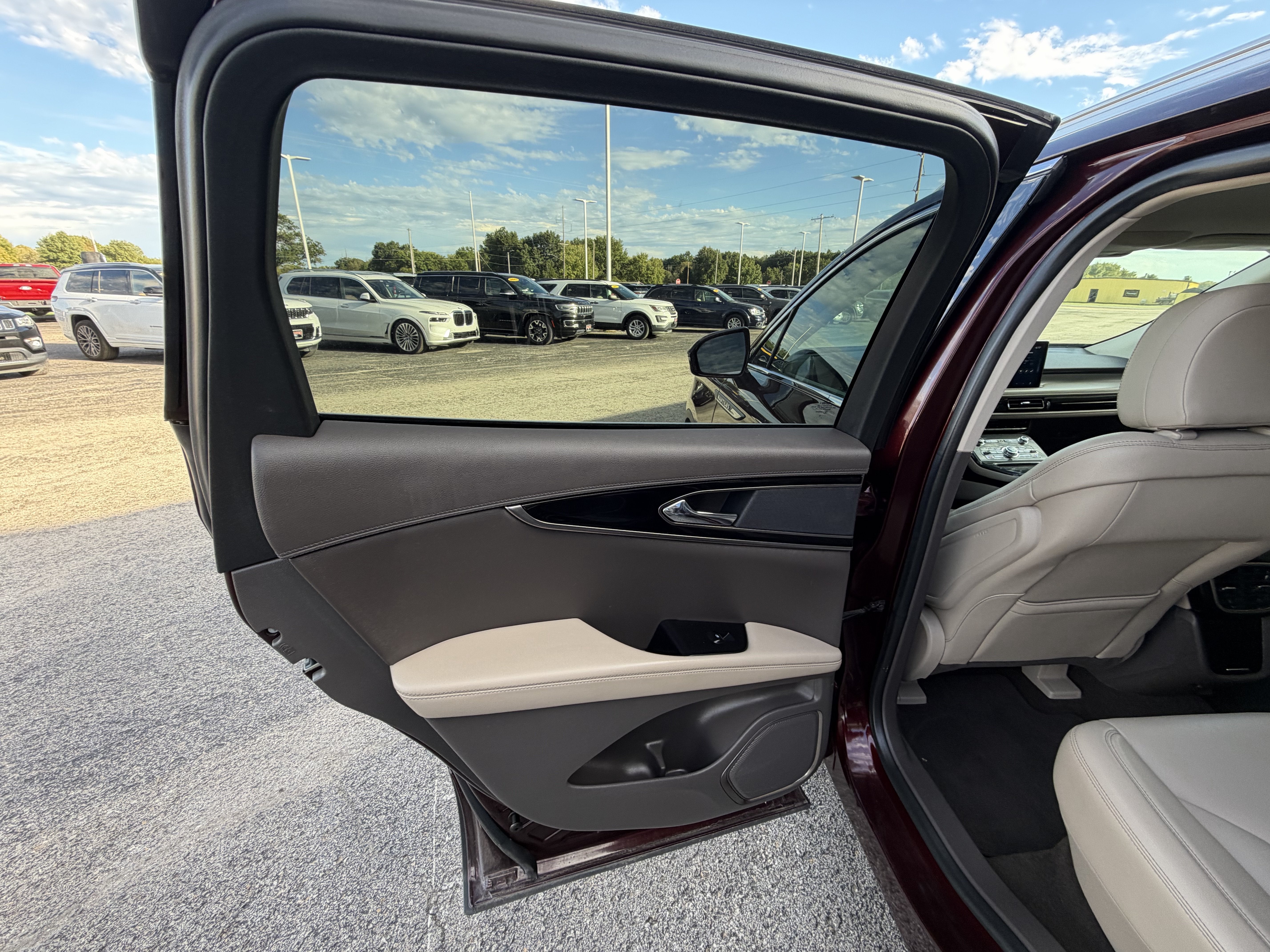 2023 Lincoln Nautilus Standard