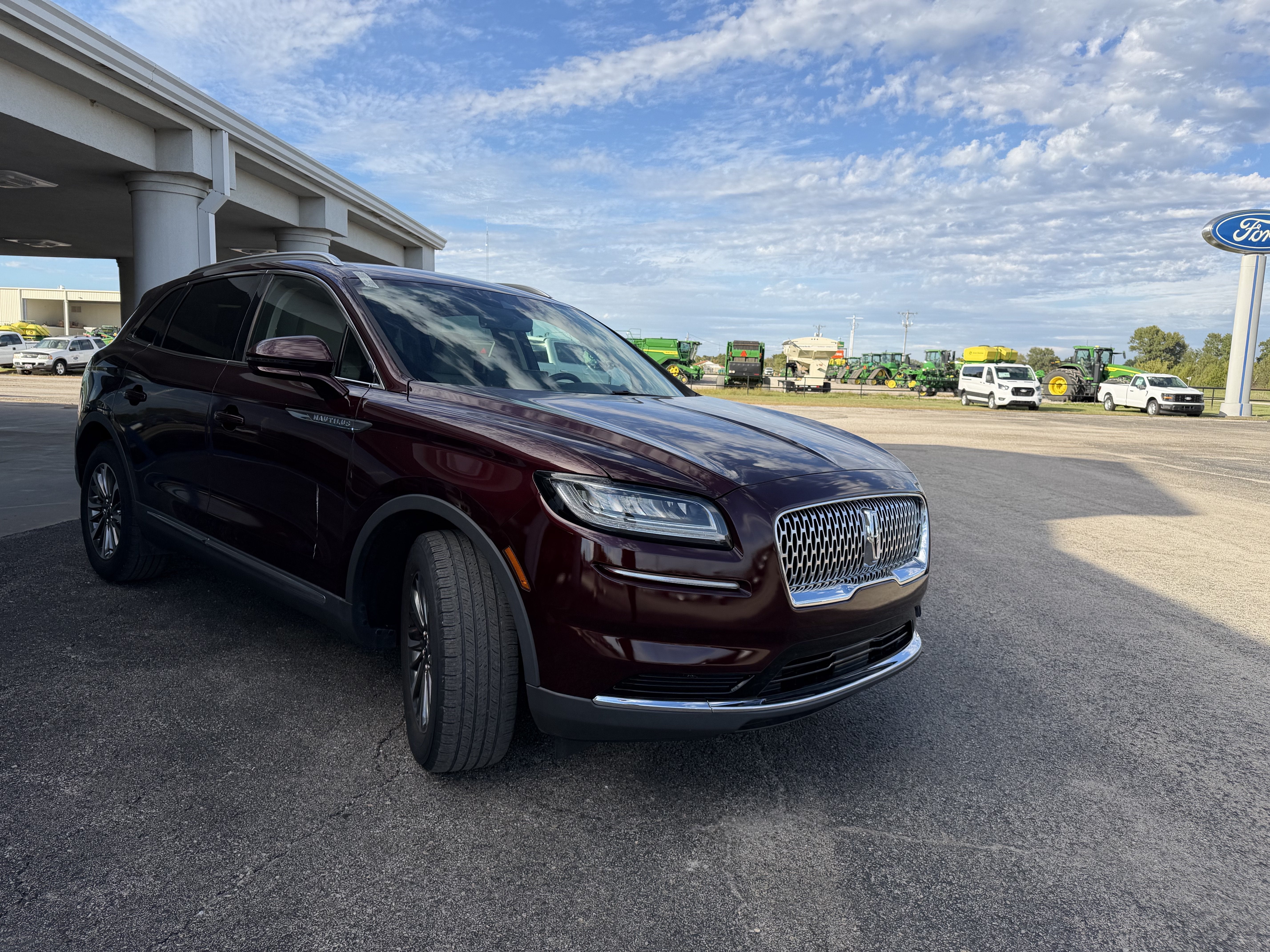 2023 Lincoln Nautilus Standard