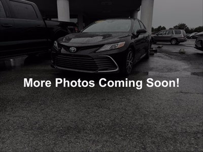 2022 Toyota Camry Hybrid XLE