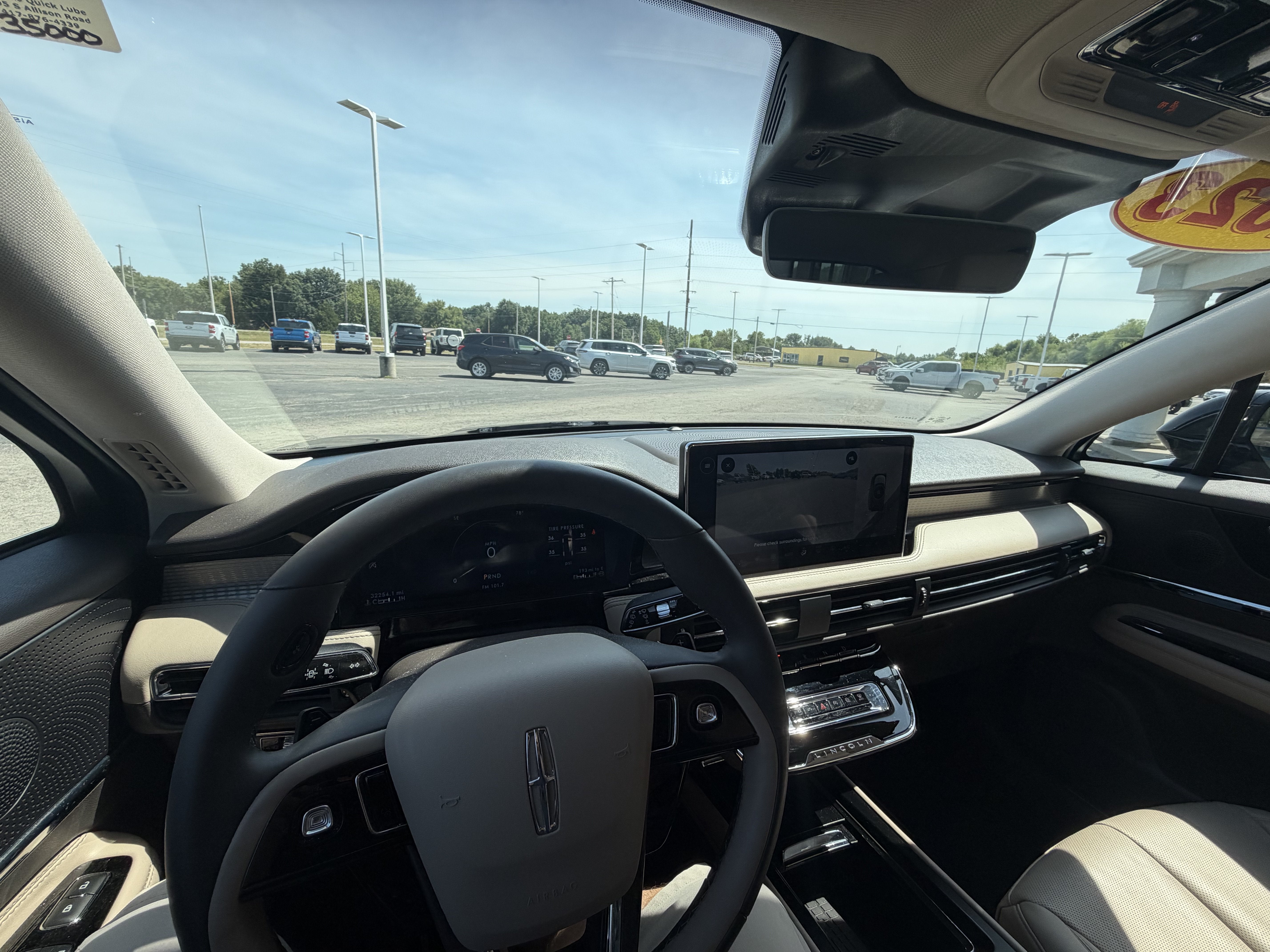 2023 Lincoln Corsair Standard