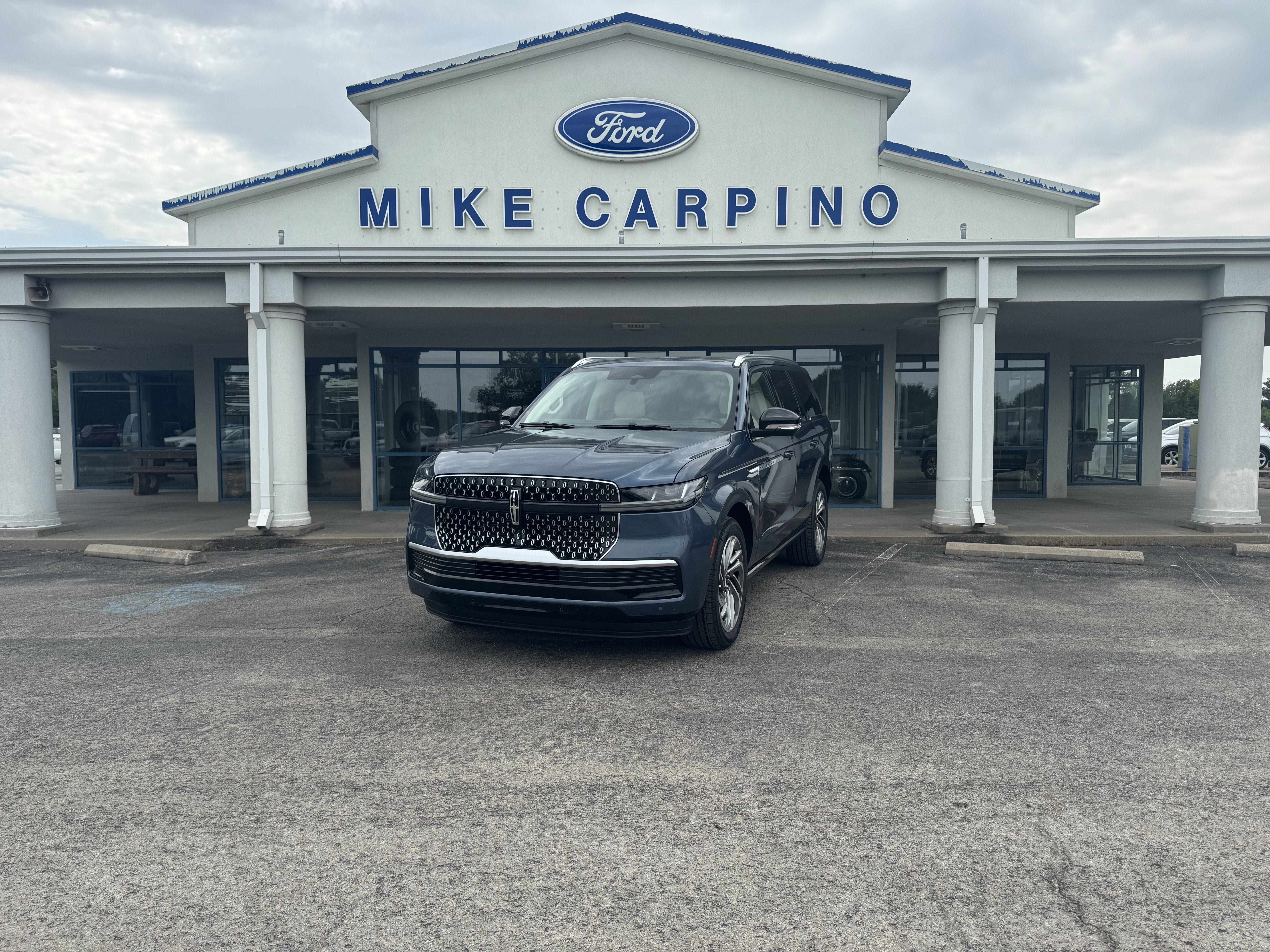 2027 Lincoln Navigator Reserve