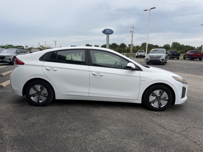 2018 Hyundai Ioniq Hybrid Blue