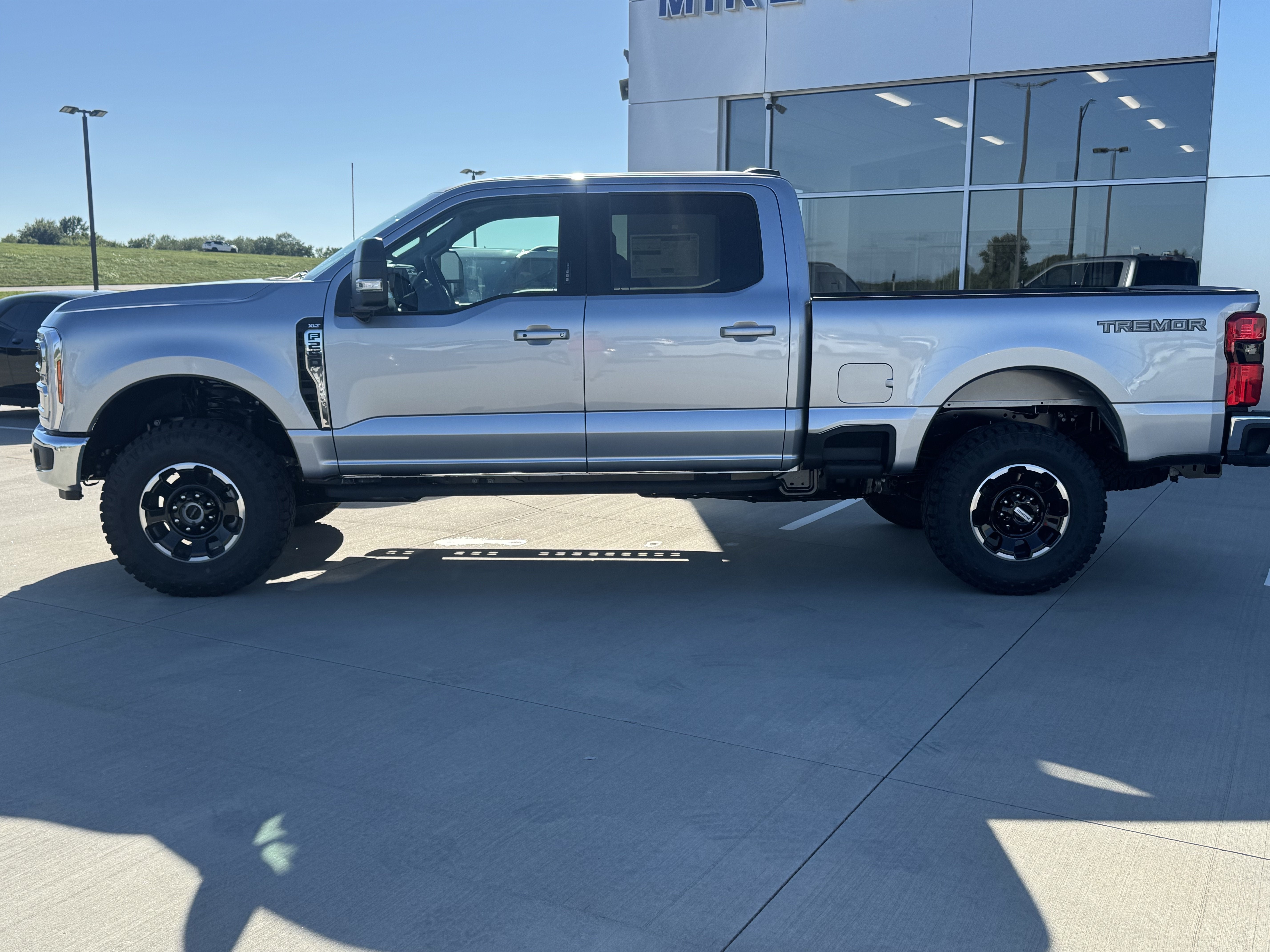 2027 Ford Super Duty F-250 SRW F-250® XLT