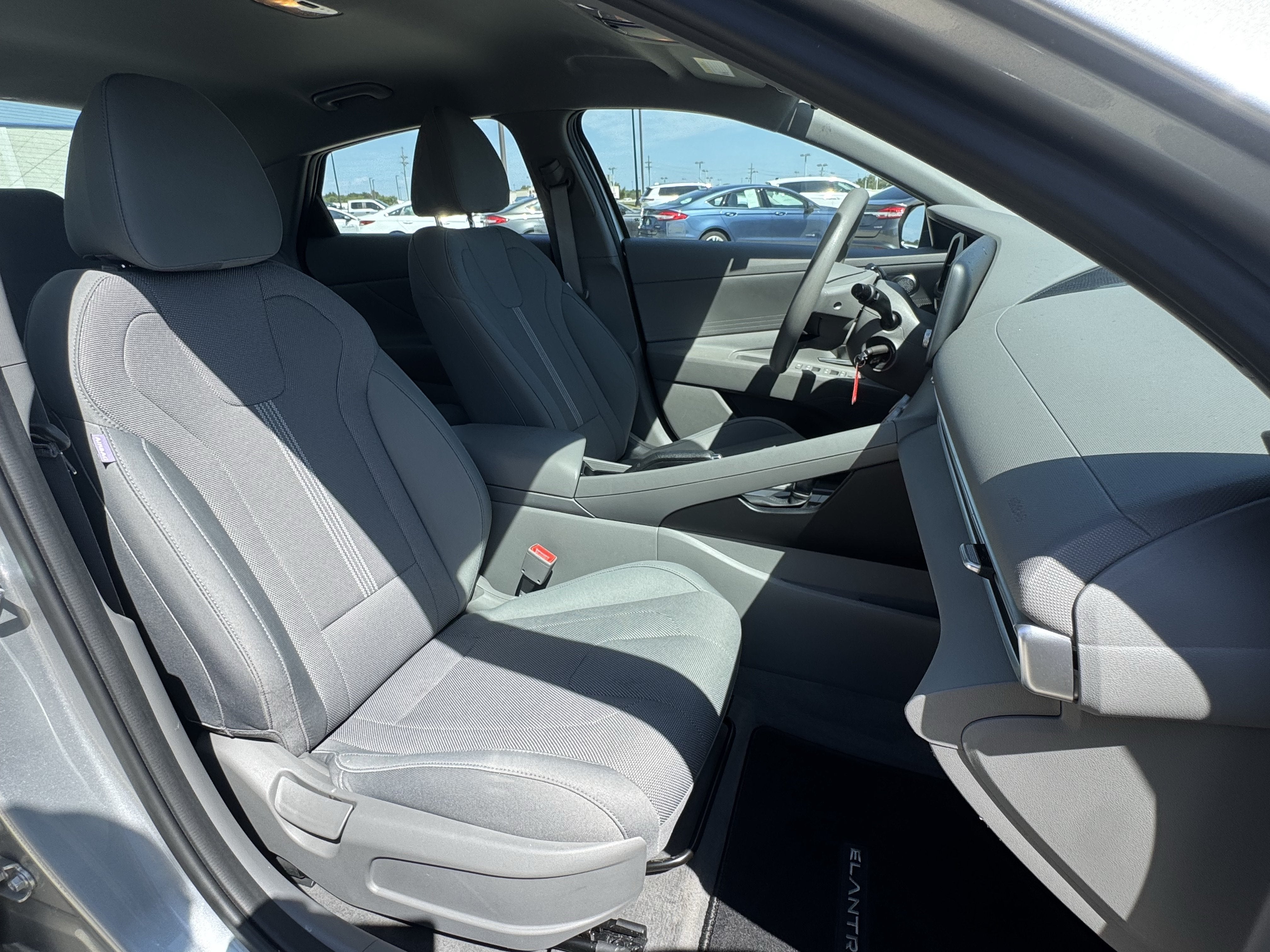 2021 Hyundai Elantra SE