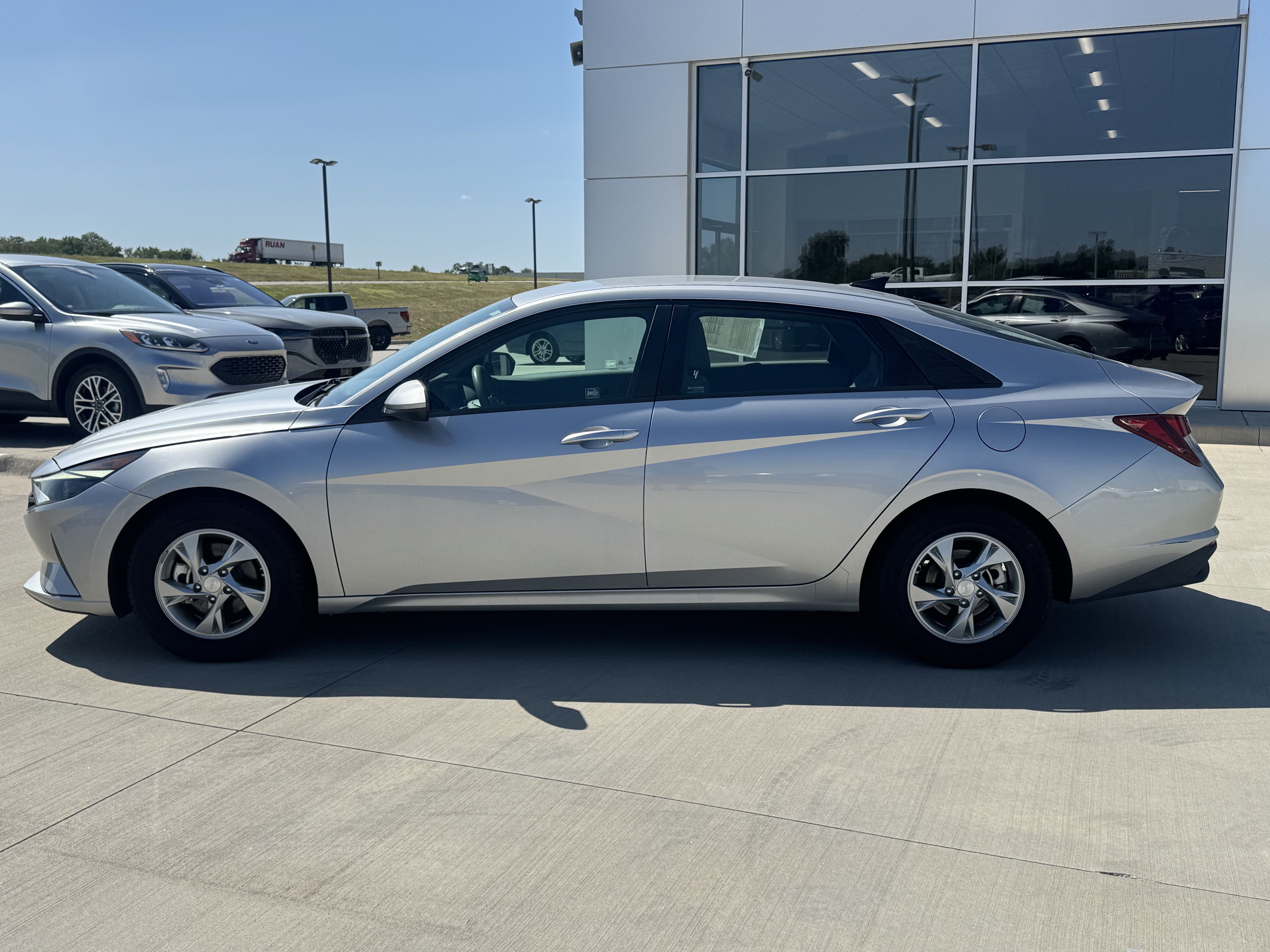 2021 Hyundai Elantra SE