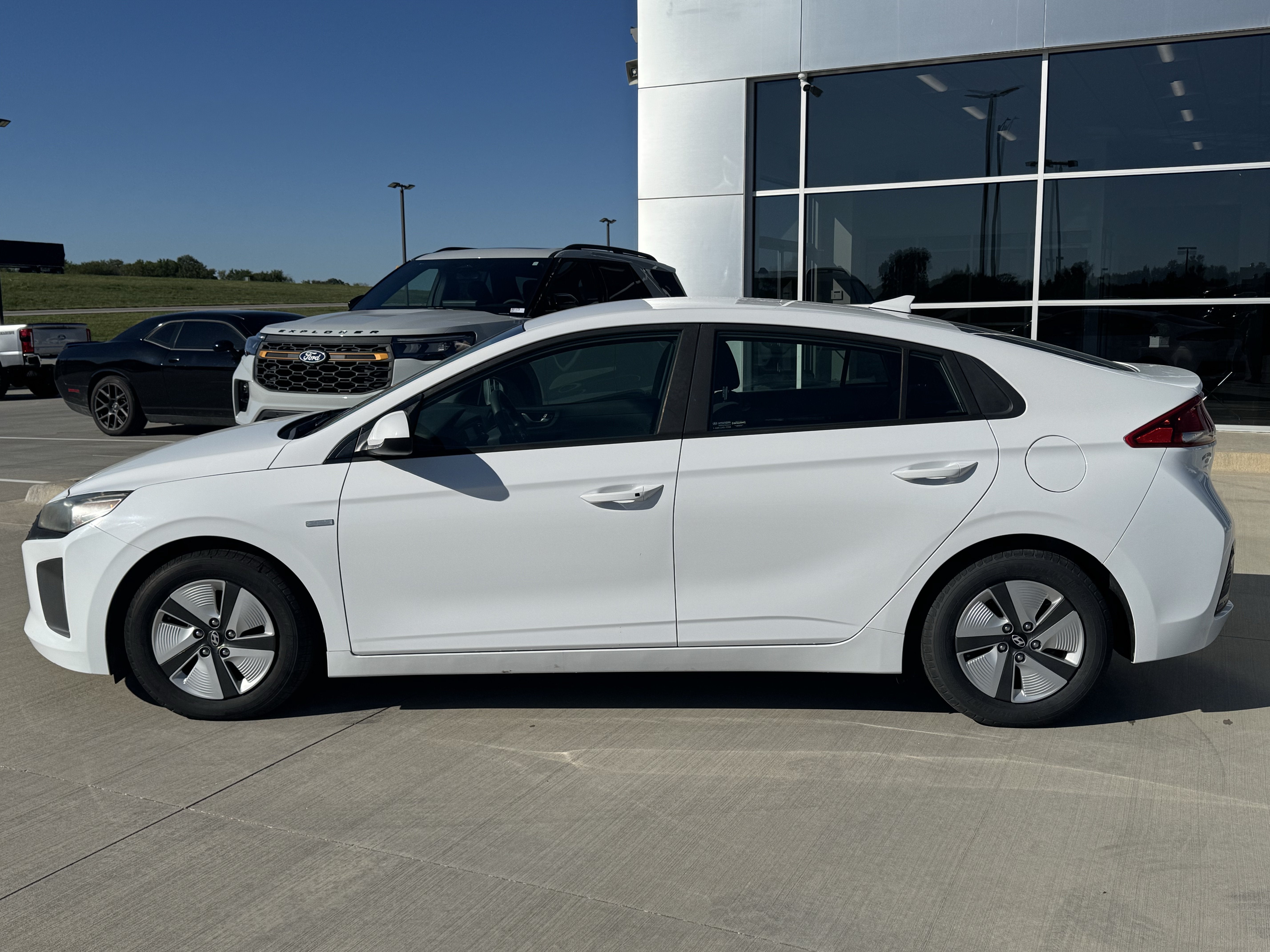 2018 Hyundai Ioniq Hybrid Blue