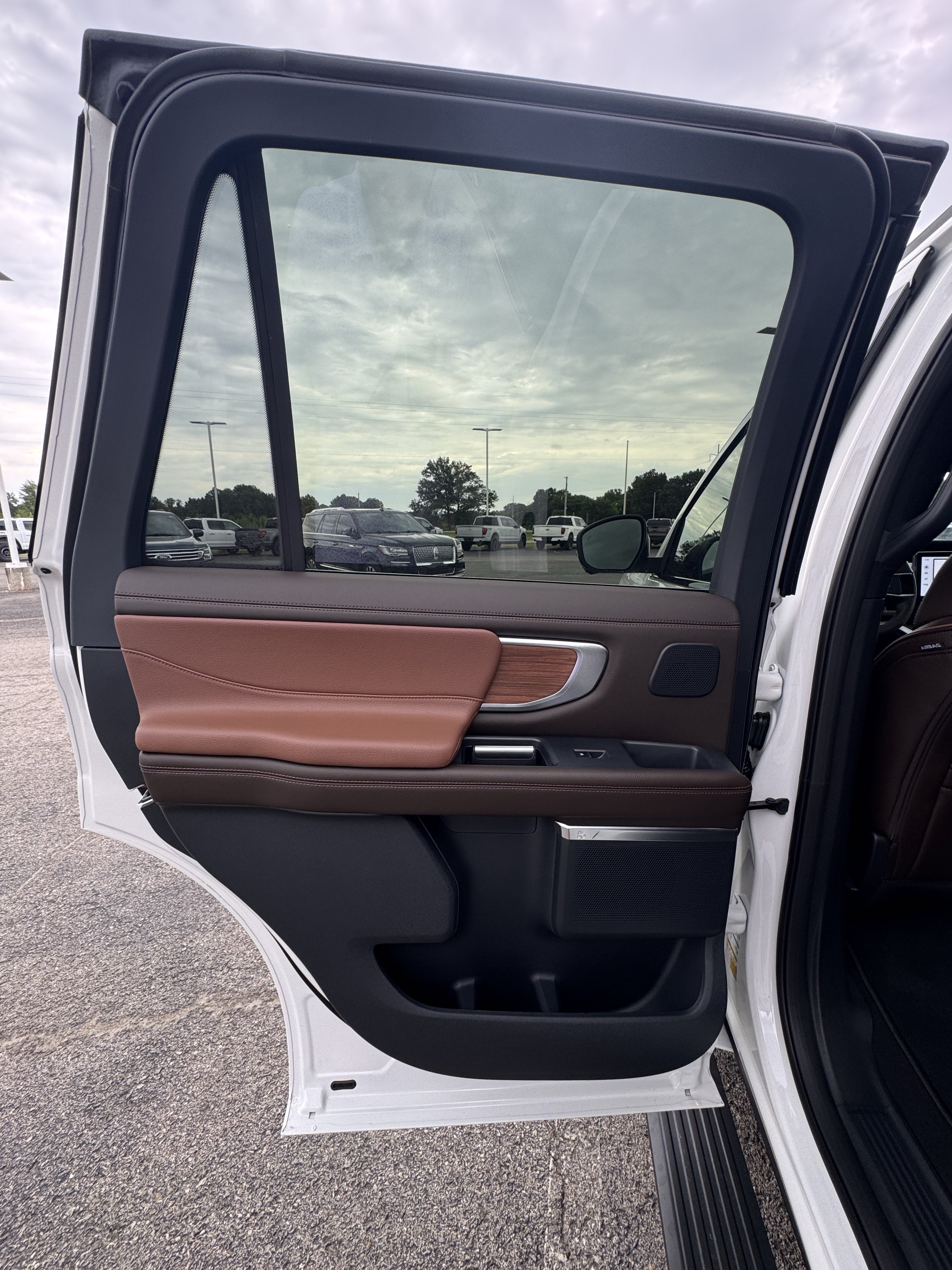 2027 Ford Expedition King Ranch