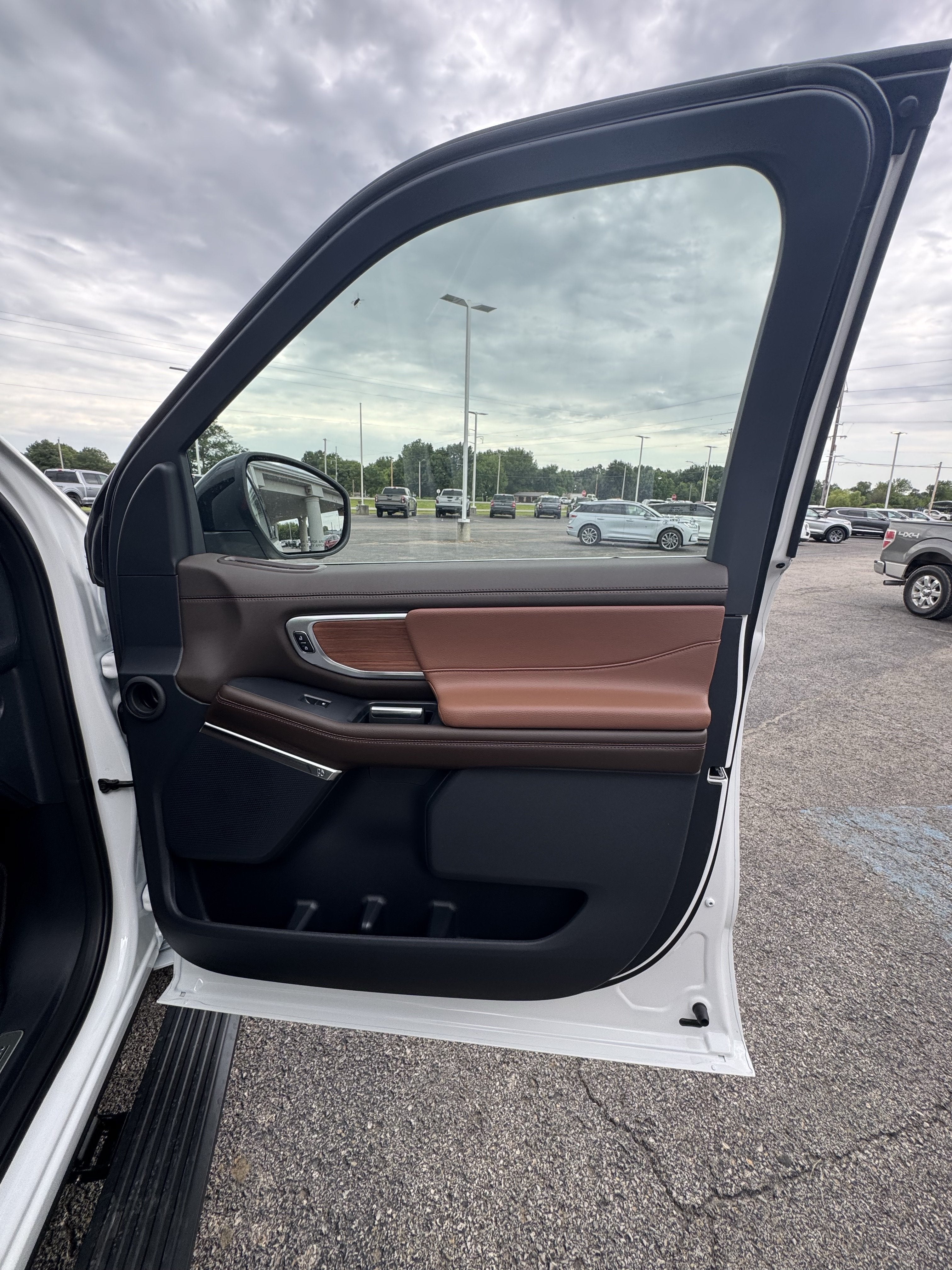 2027 Ford Expedition King Ranch