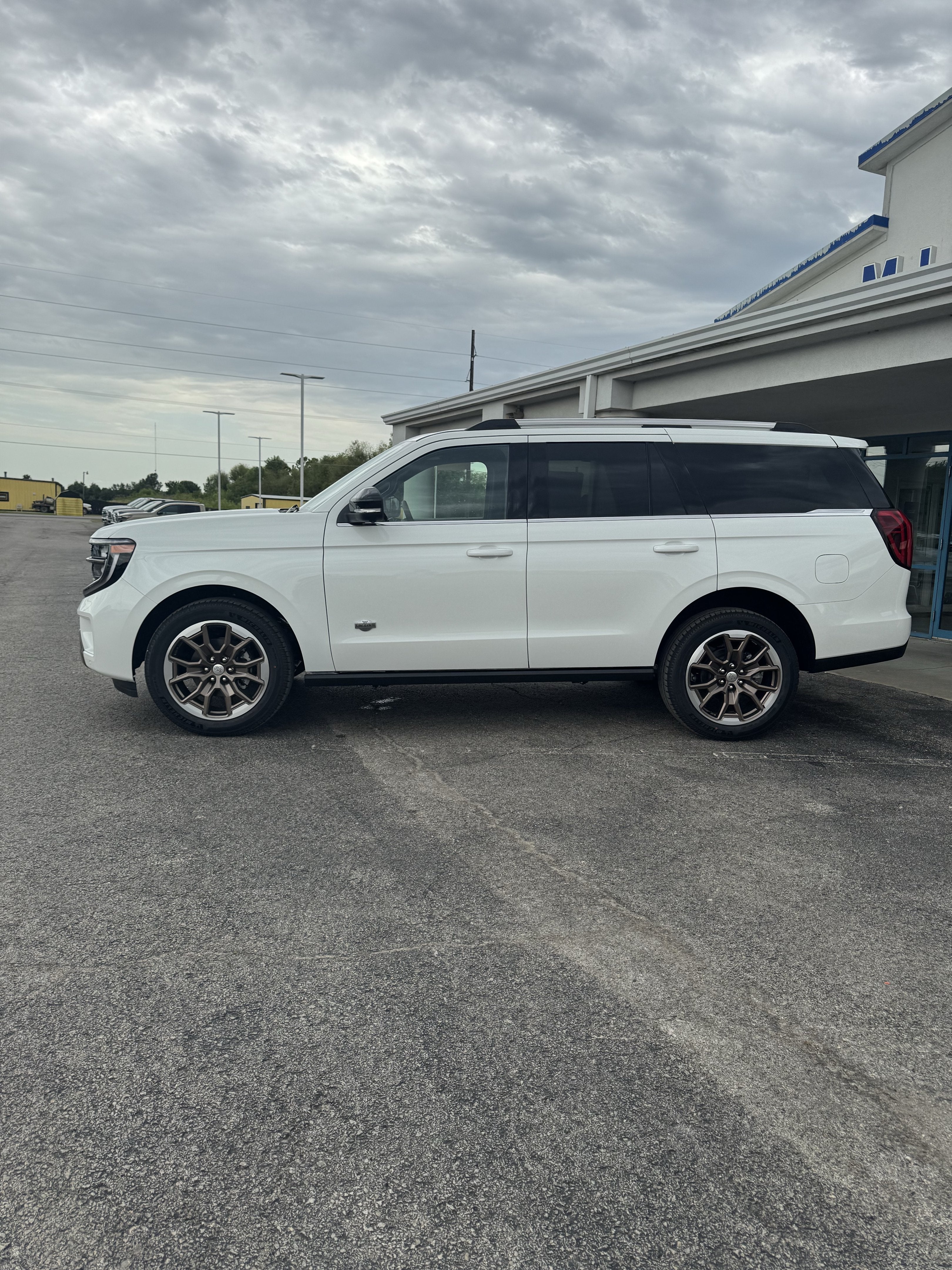 2027 Ford Expedition King Ranch