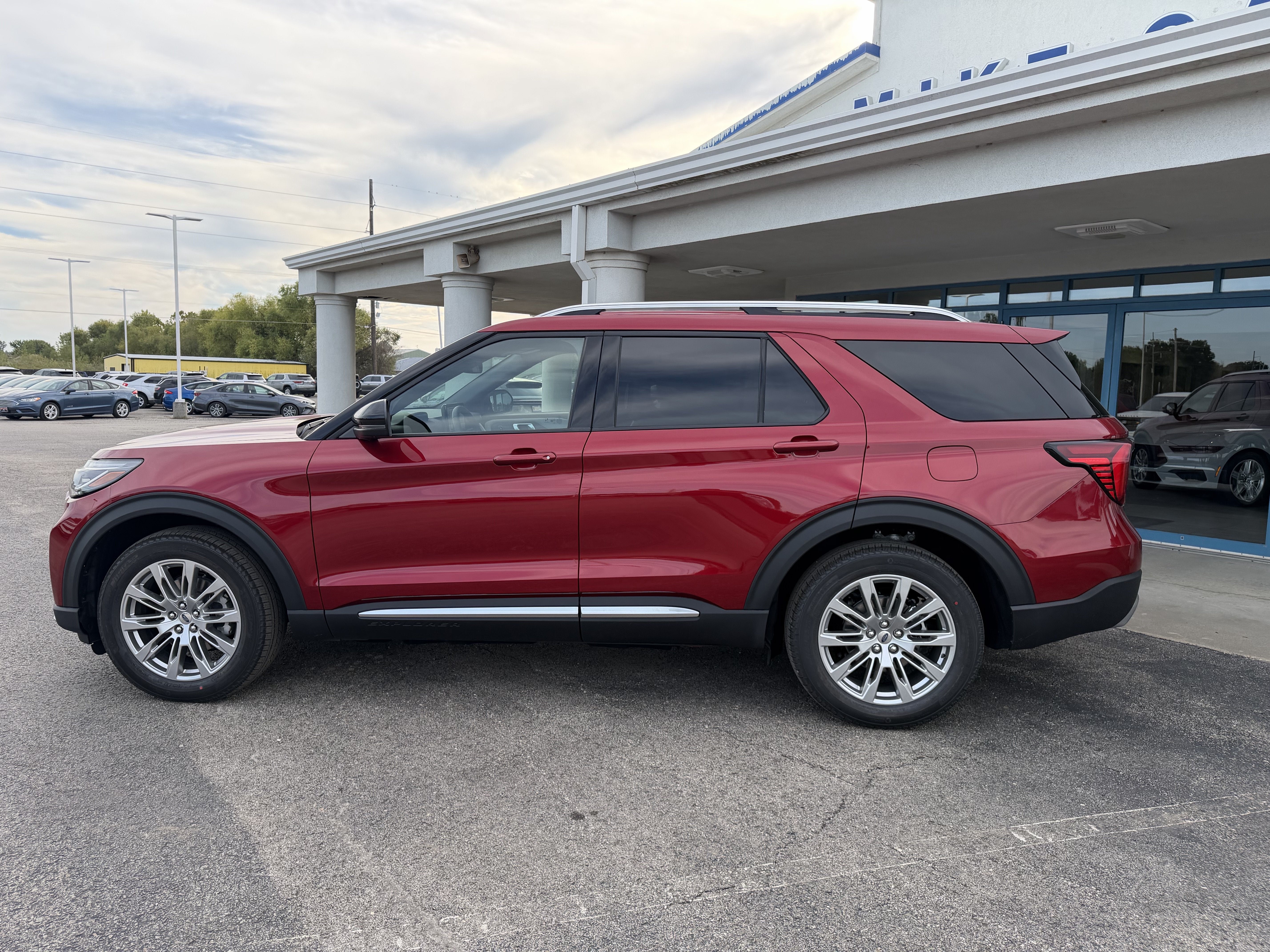 2027 Ford Explorer Platinum