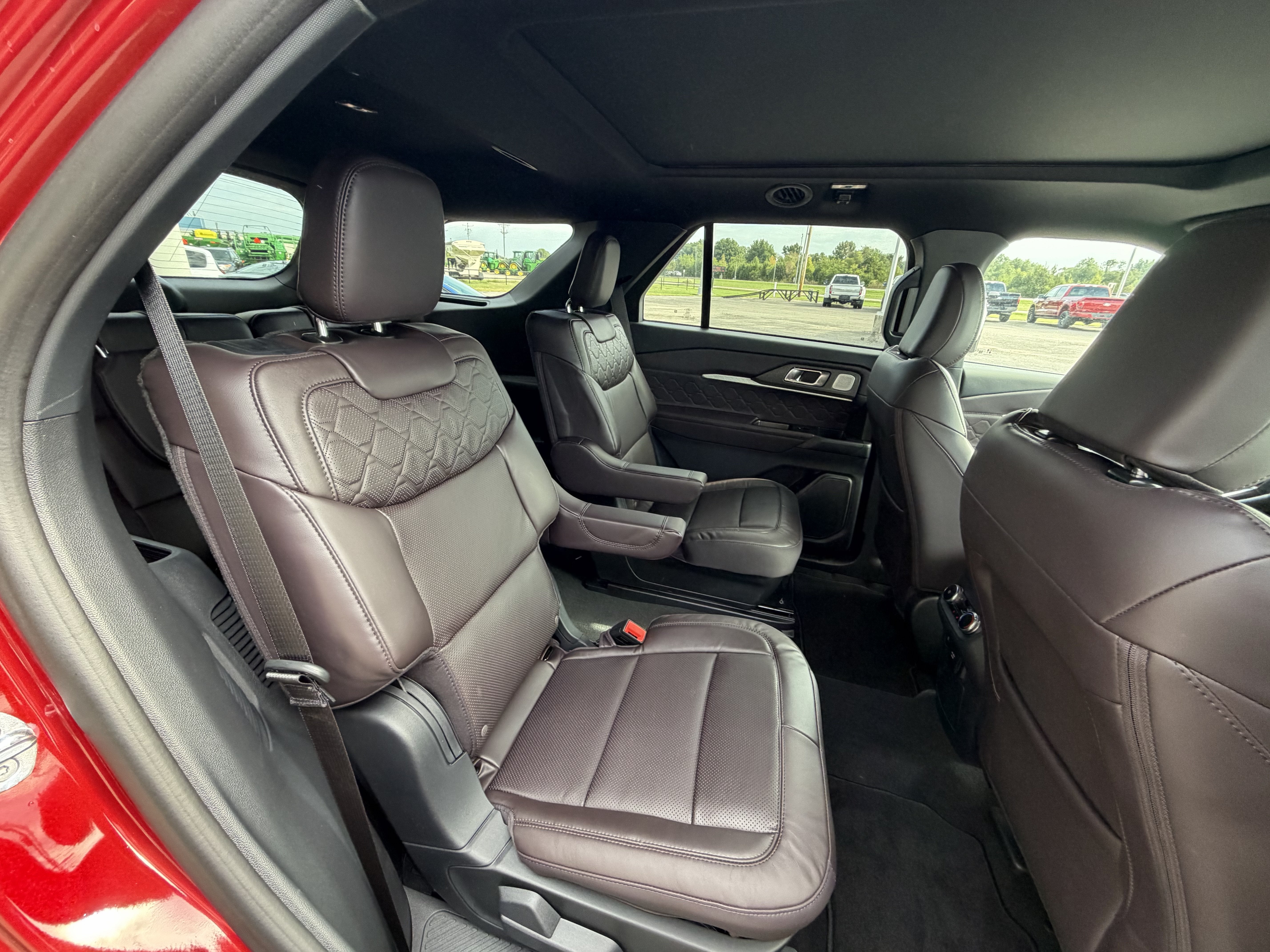 2027 Ford Explorer Platinum