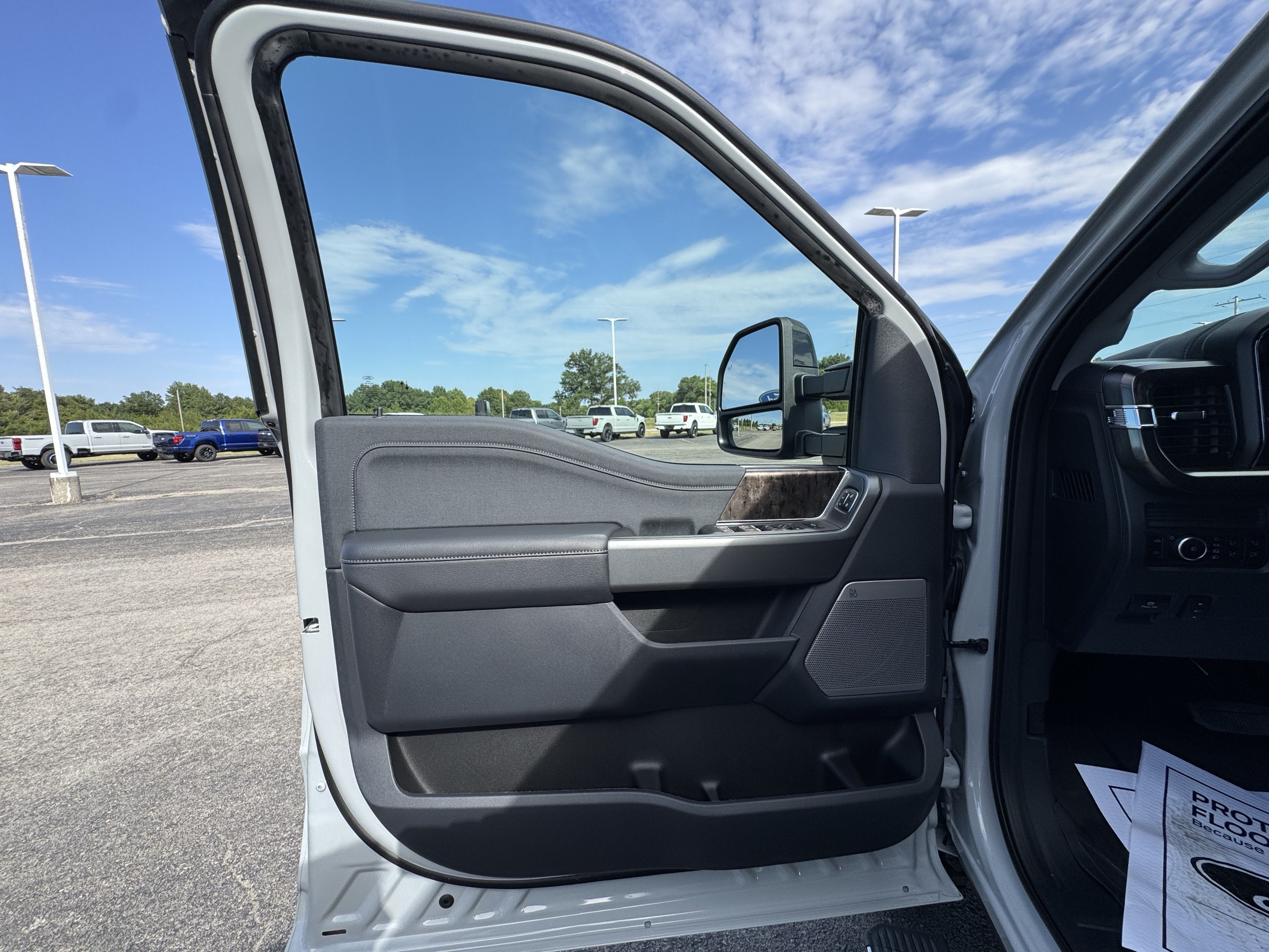 2026 Ford Super Duty F-250 SRW F-250® Lariat®
