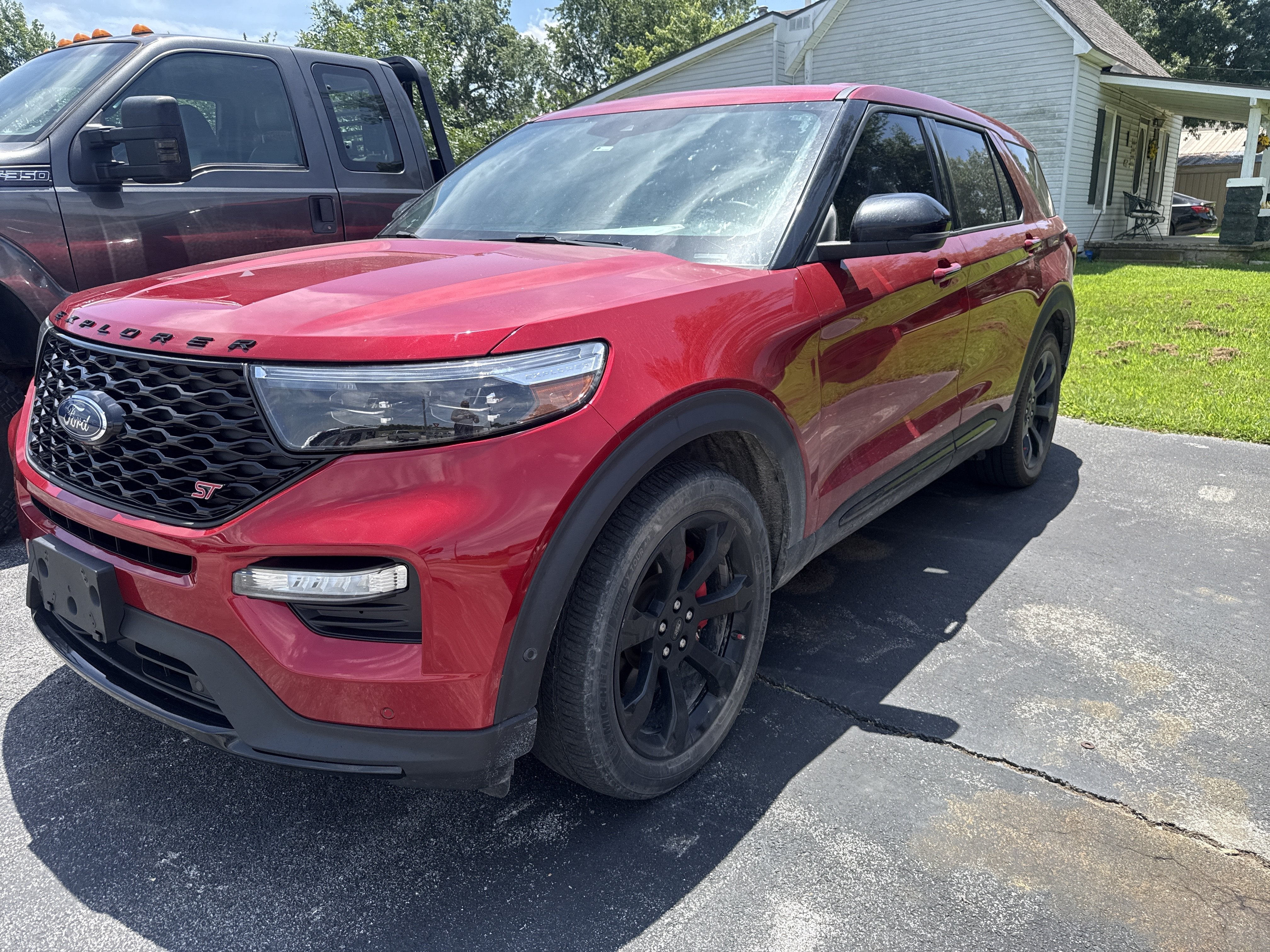 2021 Ford Explorer ST 4WD's photo