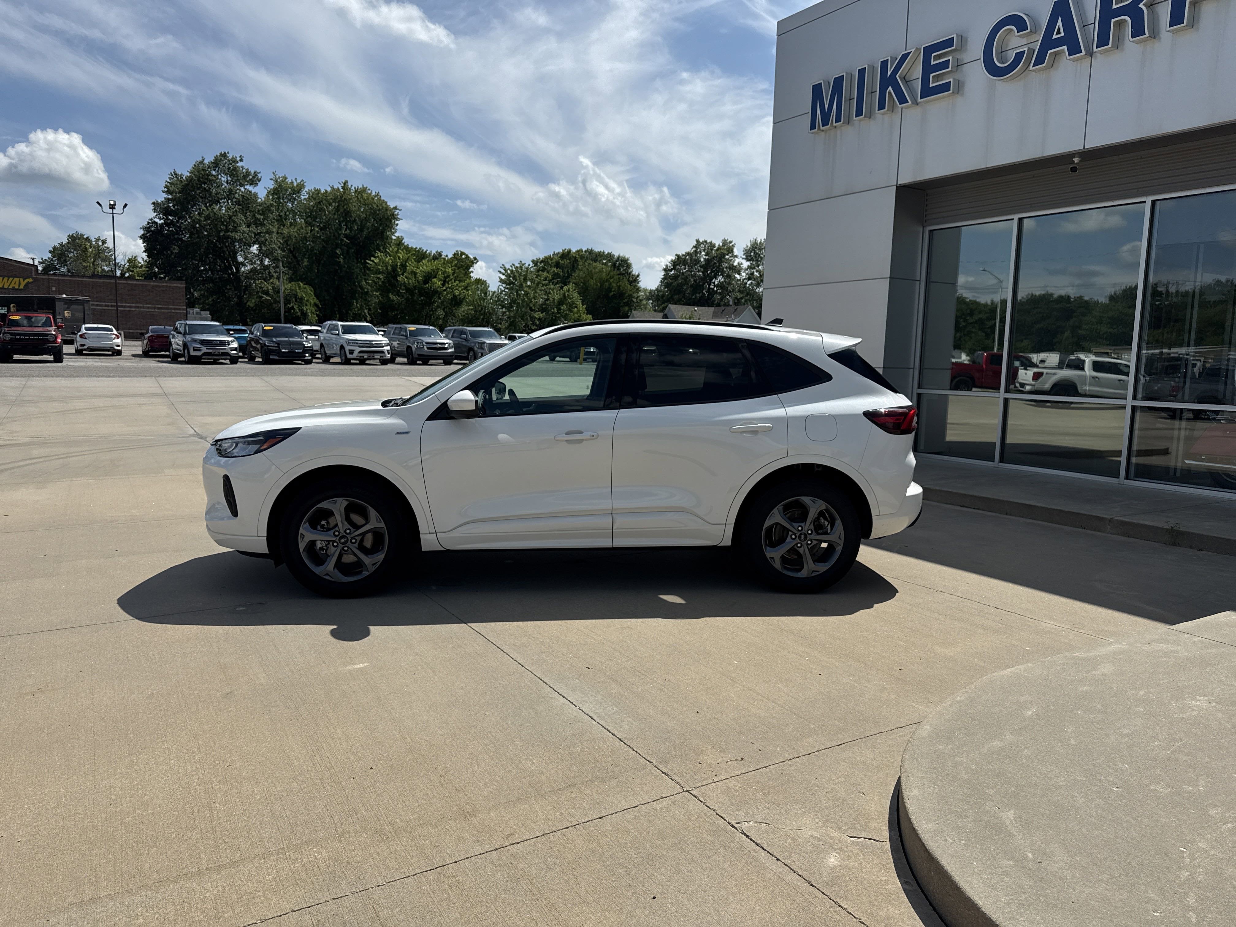 2023 Ford Escape ST-Line Select