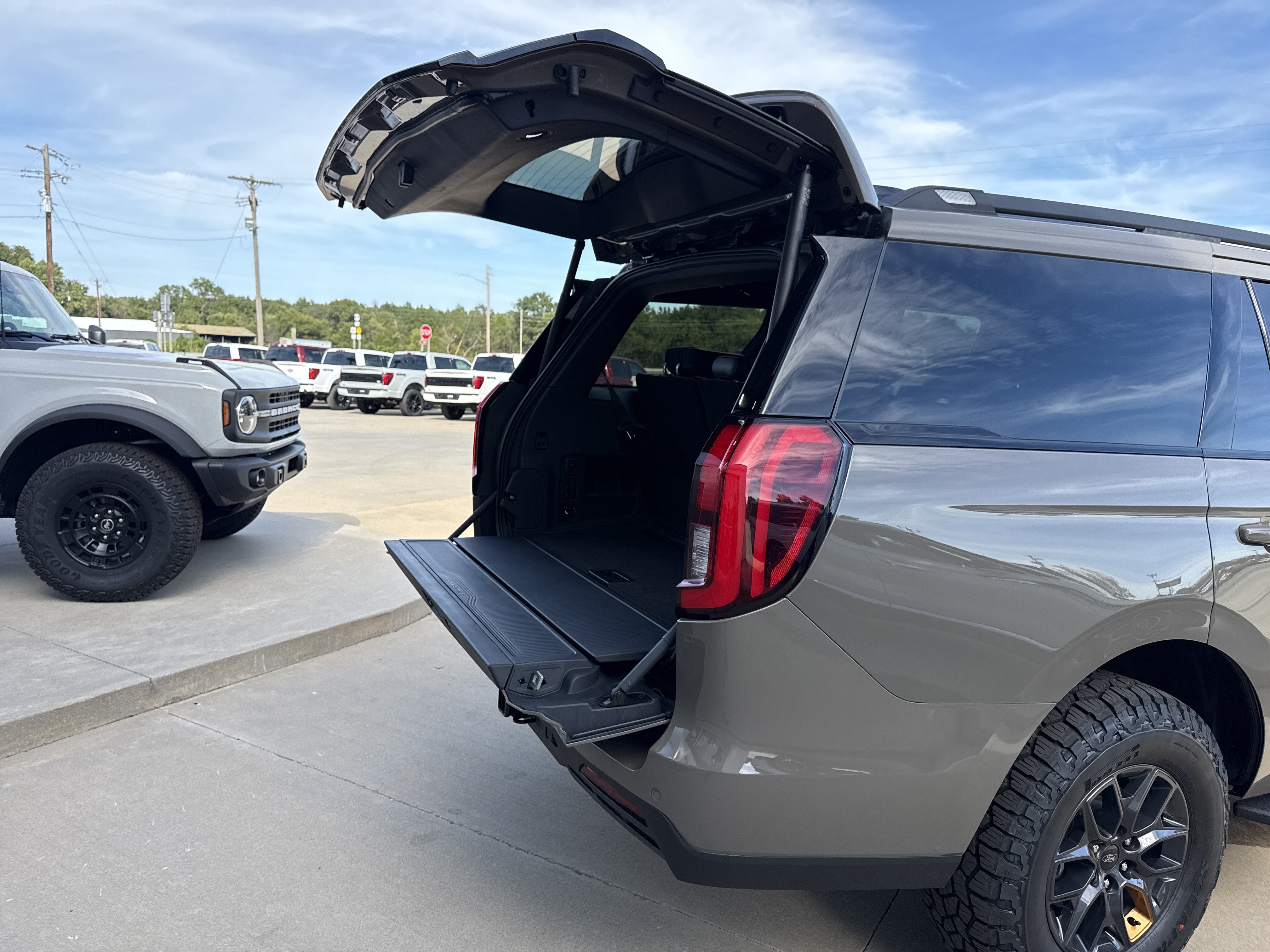 2027 Ford Expedition Tremor