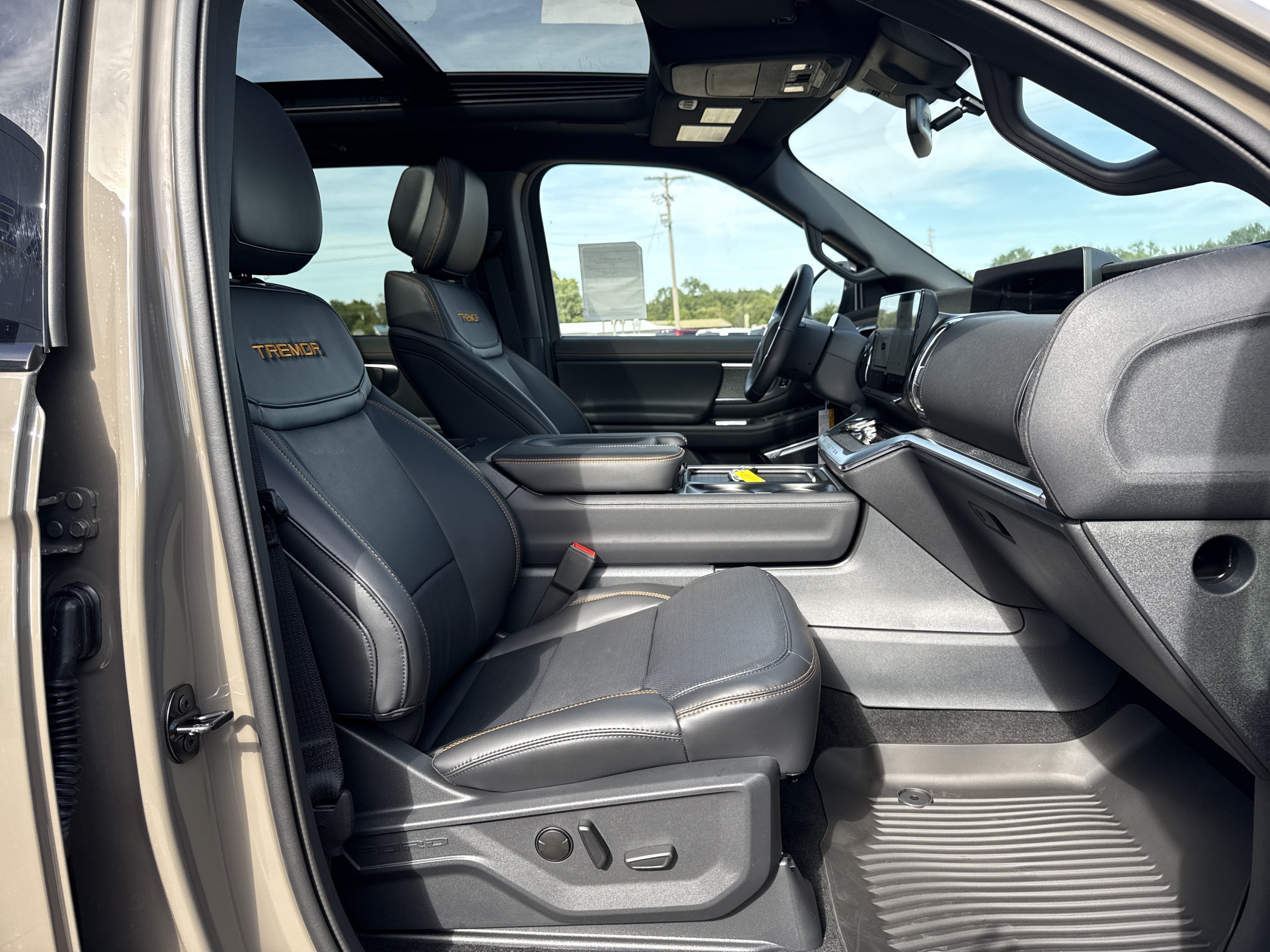 2027 Ford Expedition Tremor