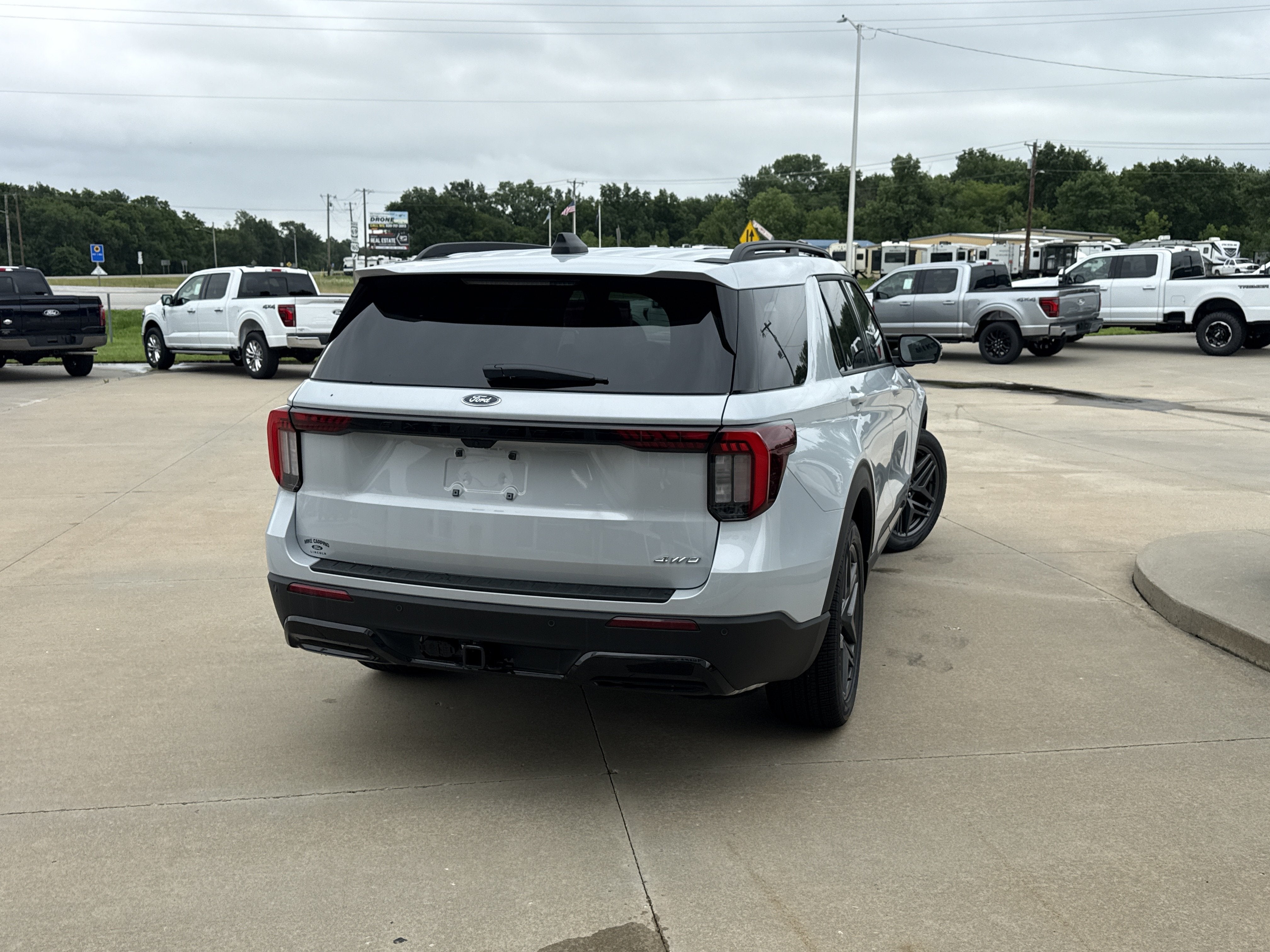 2026 Ford Explorer ST-Line
