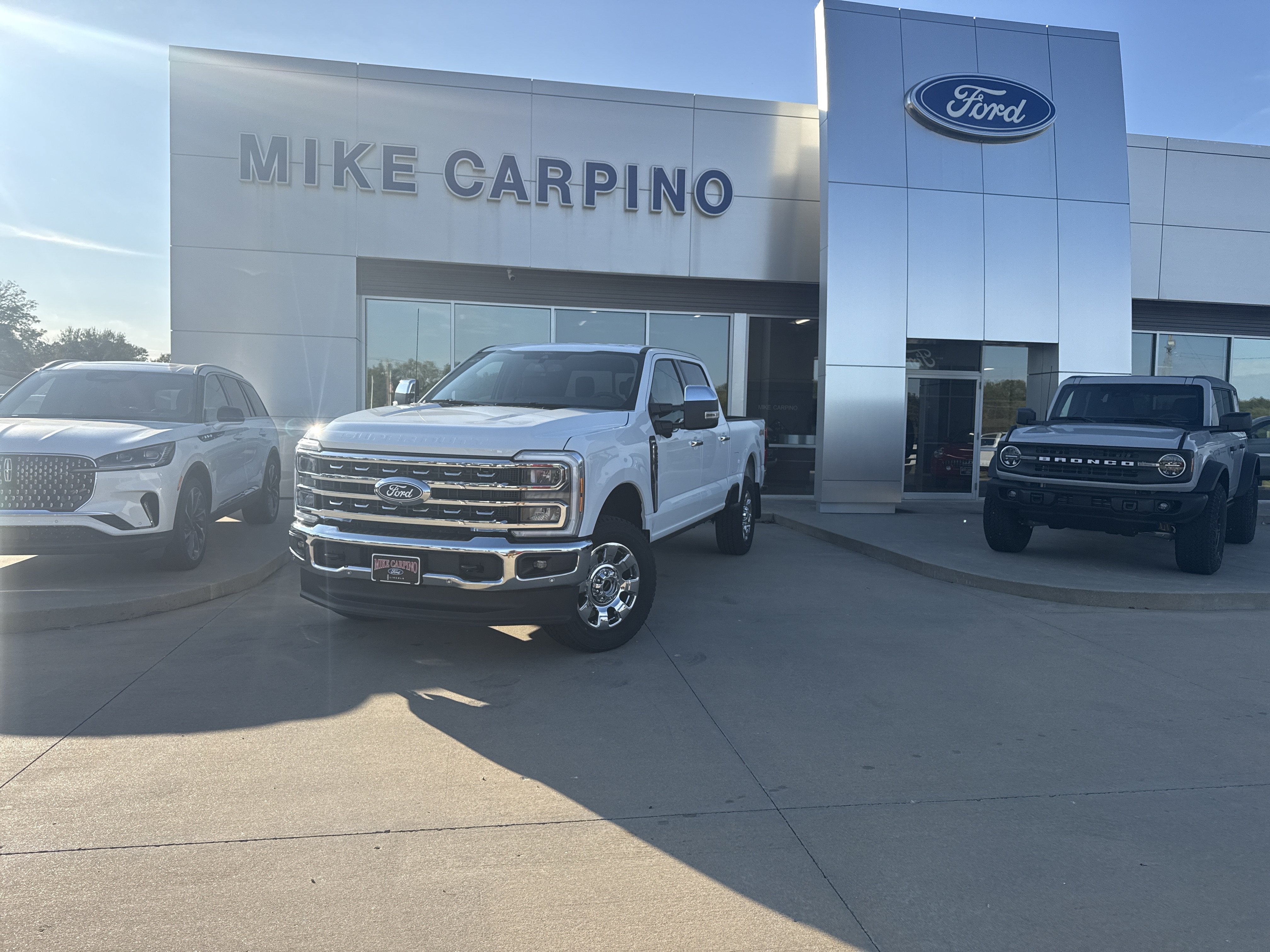 2027 Ford Super Duty F-250 SRW F-250® Lariat®