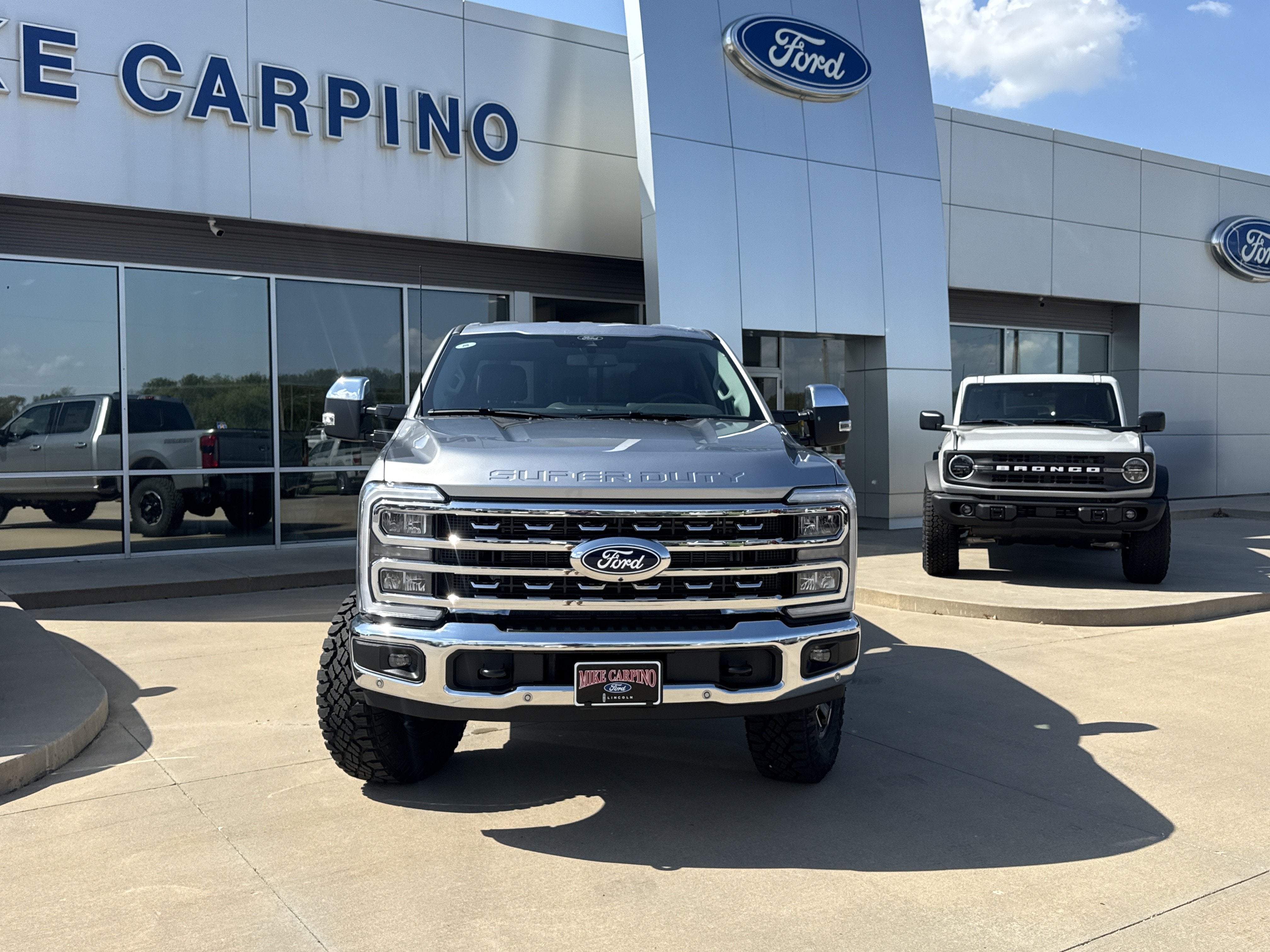 2027 Ford Super Duty F-250 SRW F-250® Lariat®