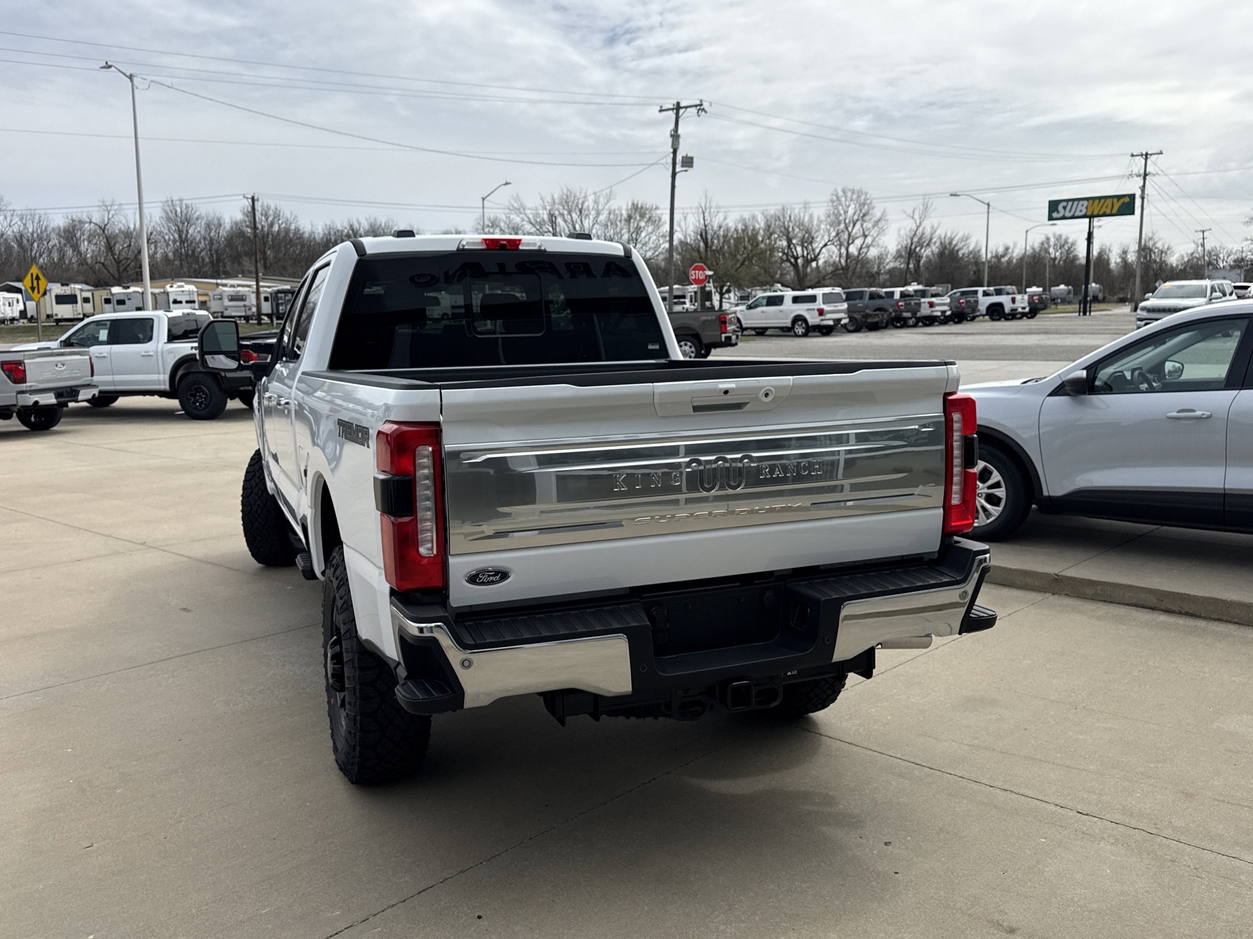 2026 Ford Super Duty F-350 SRW F-350® King Ranch®