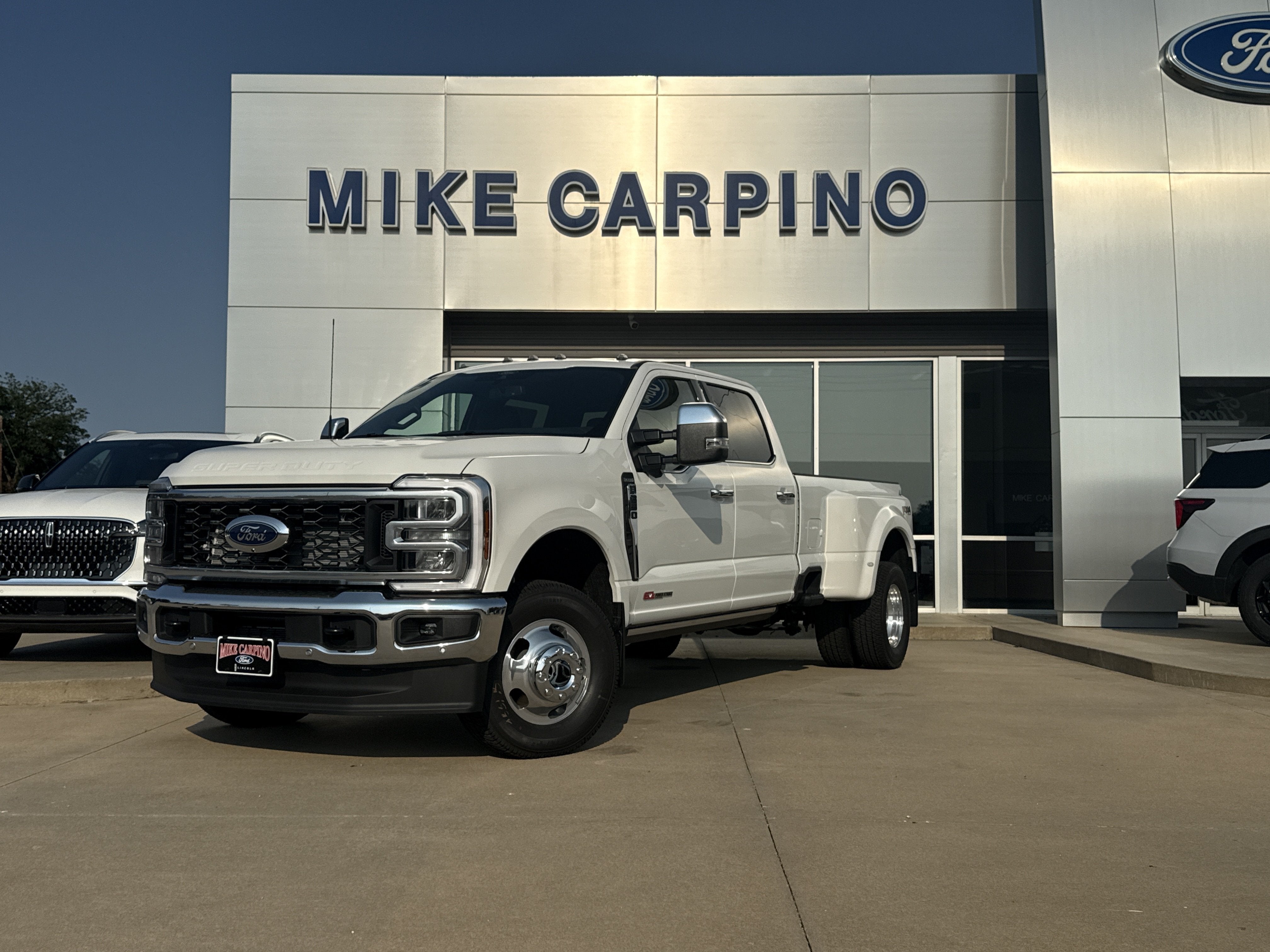 2026 Ford Super Duty F-350 DRW F-350® King Ranch®