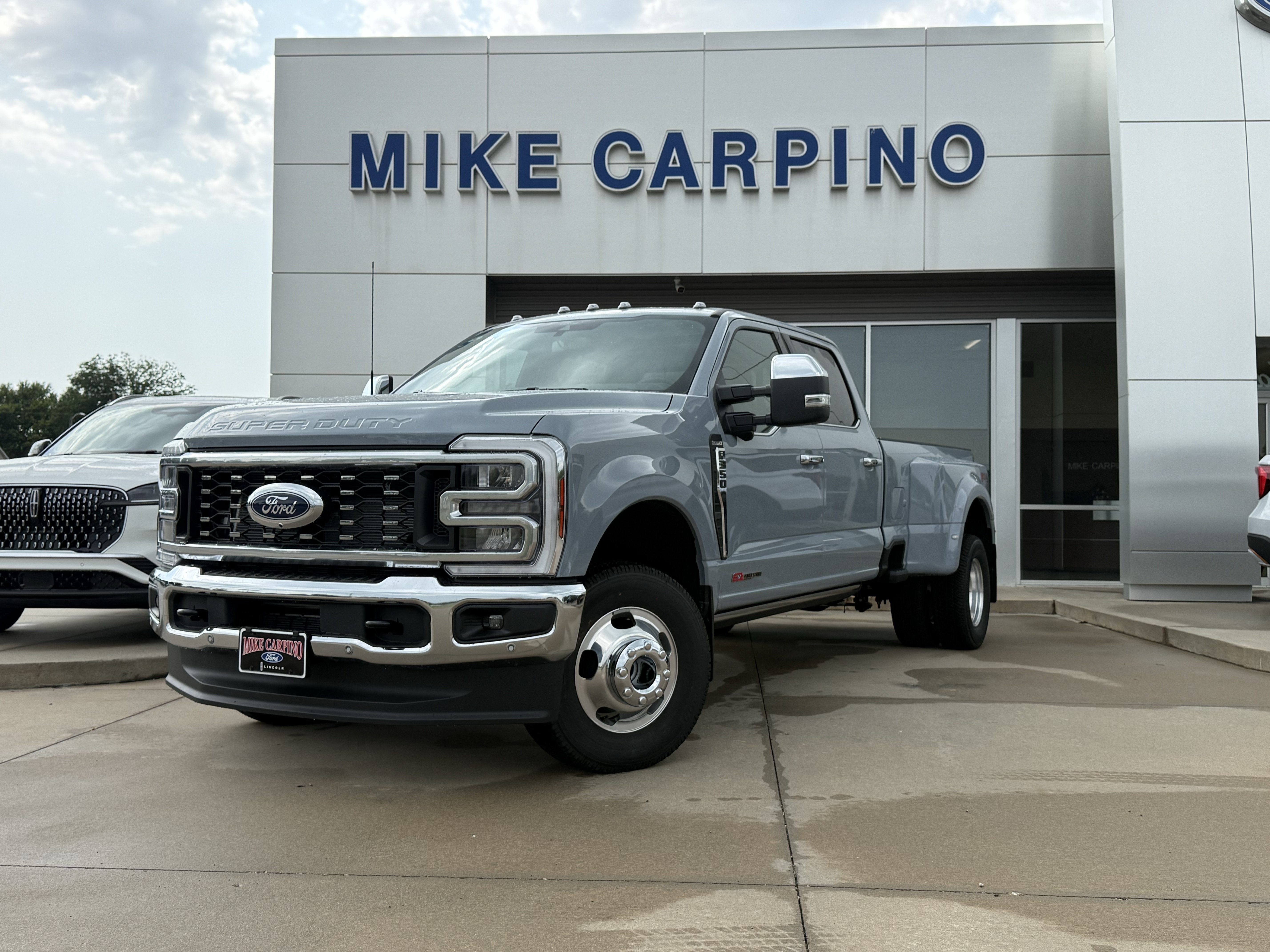 2026 Ford Super Duty F-350 DRW F-350® King Ranch®