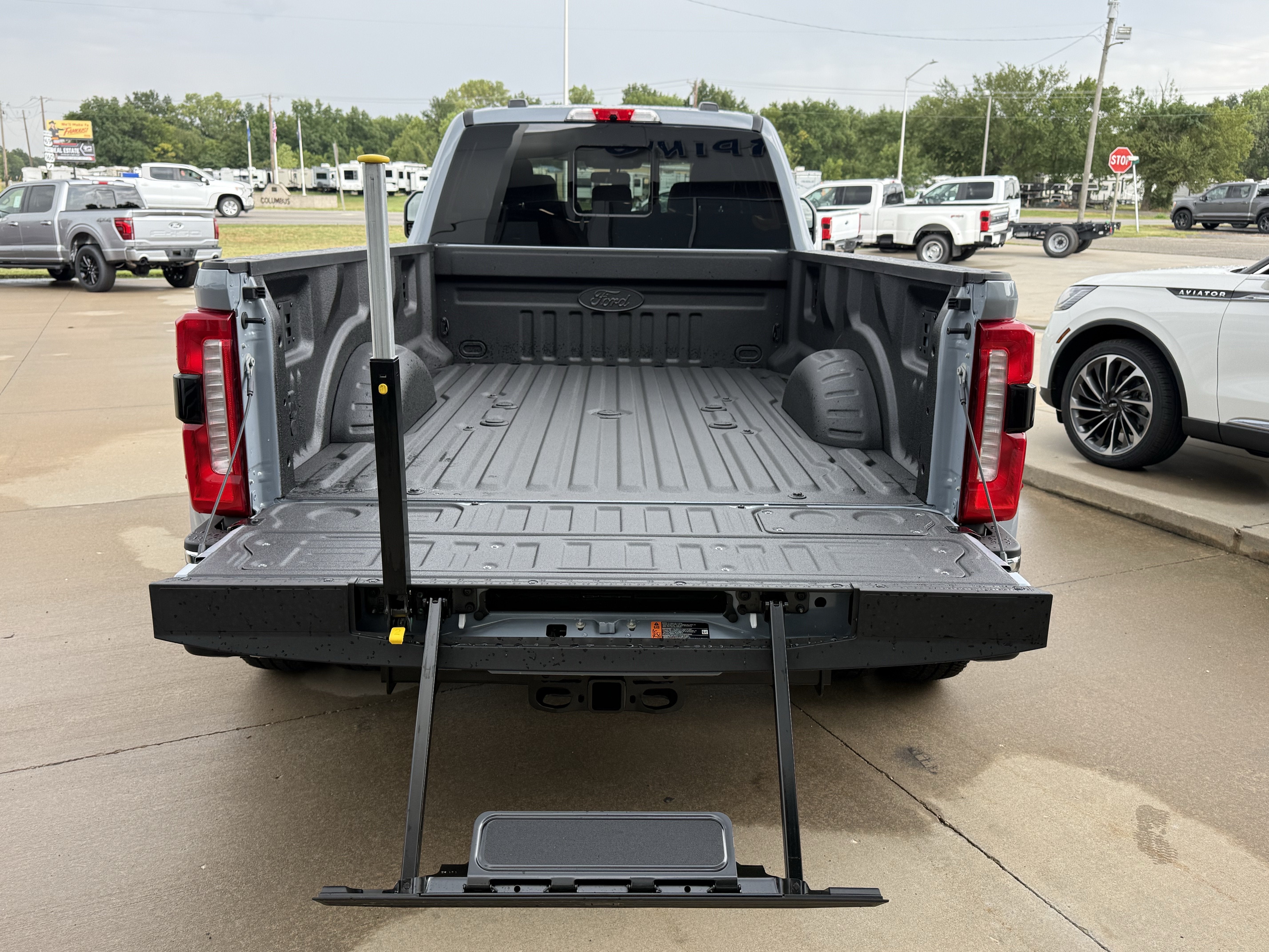 2026 Ford Super Duty F-350 DRW F-350® King Ranch®