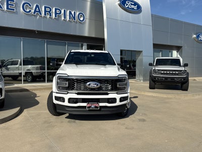 2027 Ford Super Duty F-450 DRW Plat