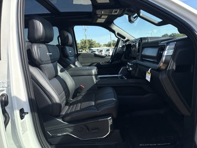 2027 Ford Super Duty F-450 DRW Plat