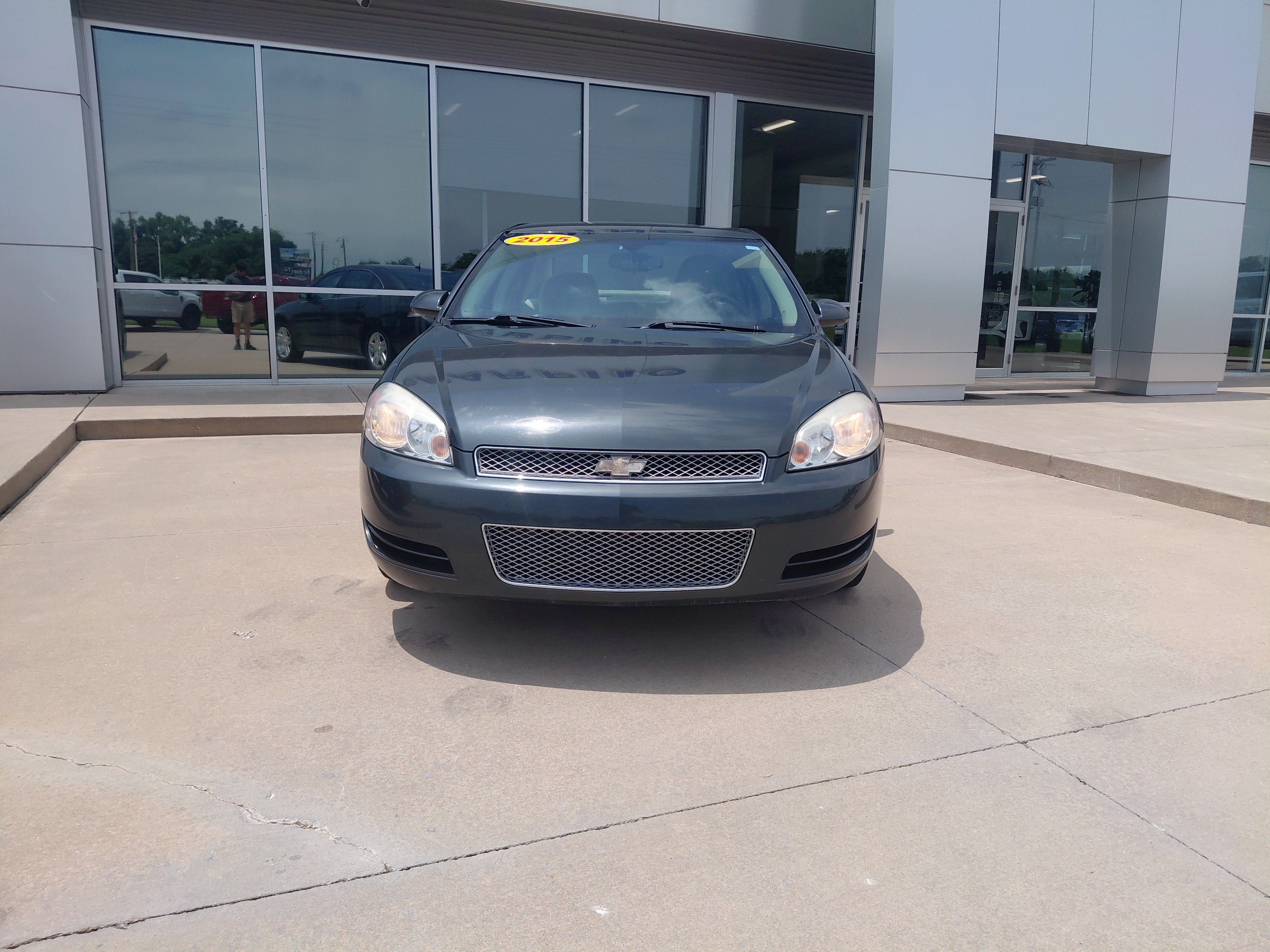 Used 2015 Chevrolet Impala Limited 2FL with VIN 2G1WB5E32F1144062 for sale in Columbus, KS