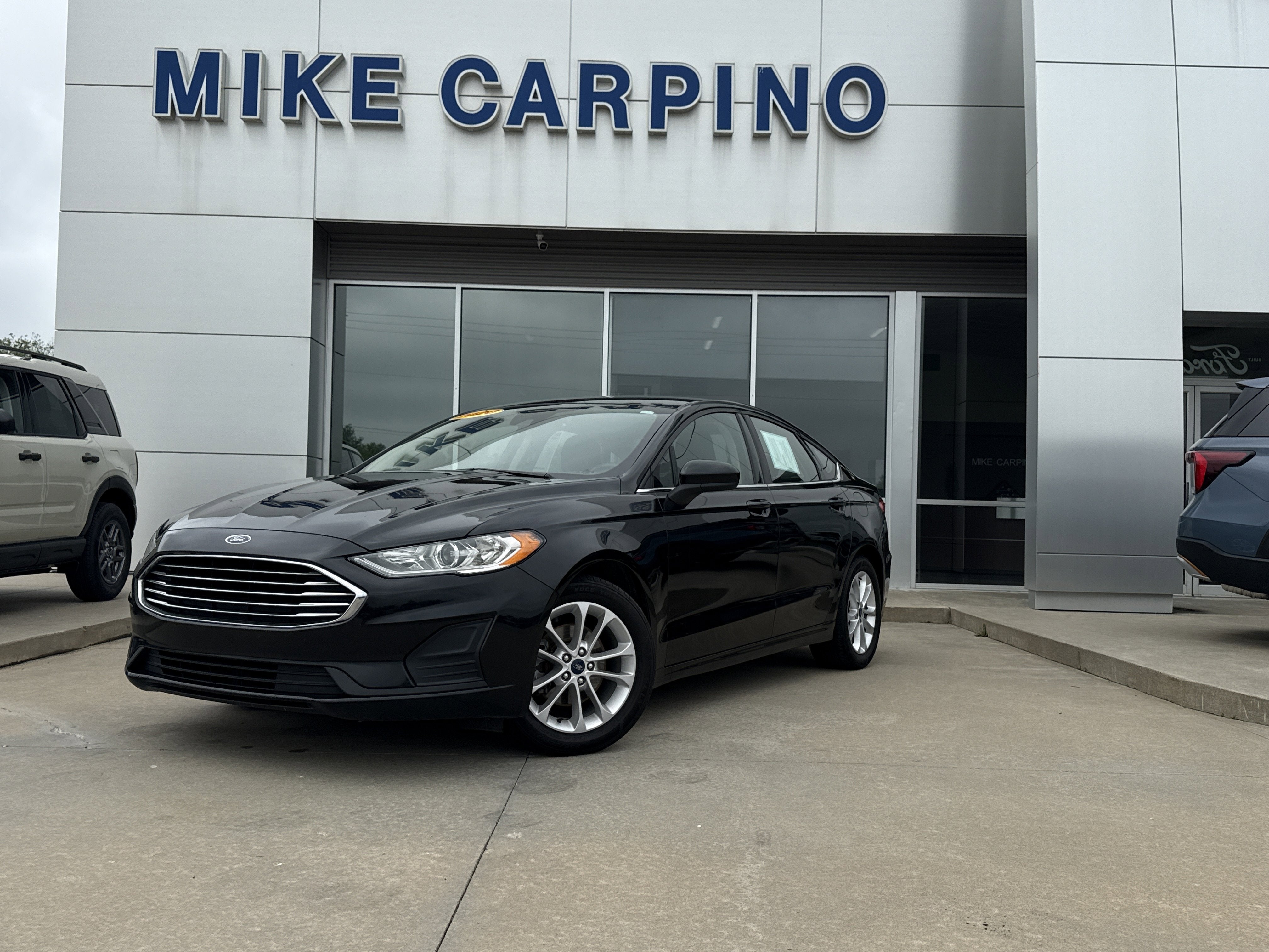 2020 Ford Fusion SE