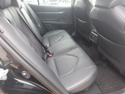 2022 Toyota Camry Hybrid XLE