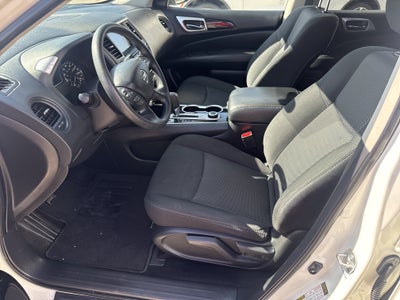 2020 Nissan Pathfinder S